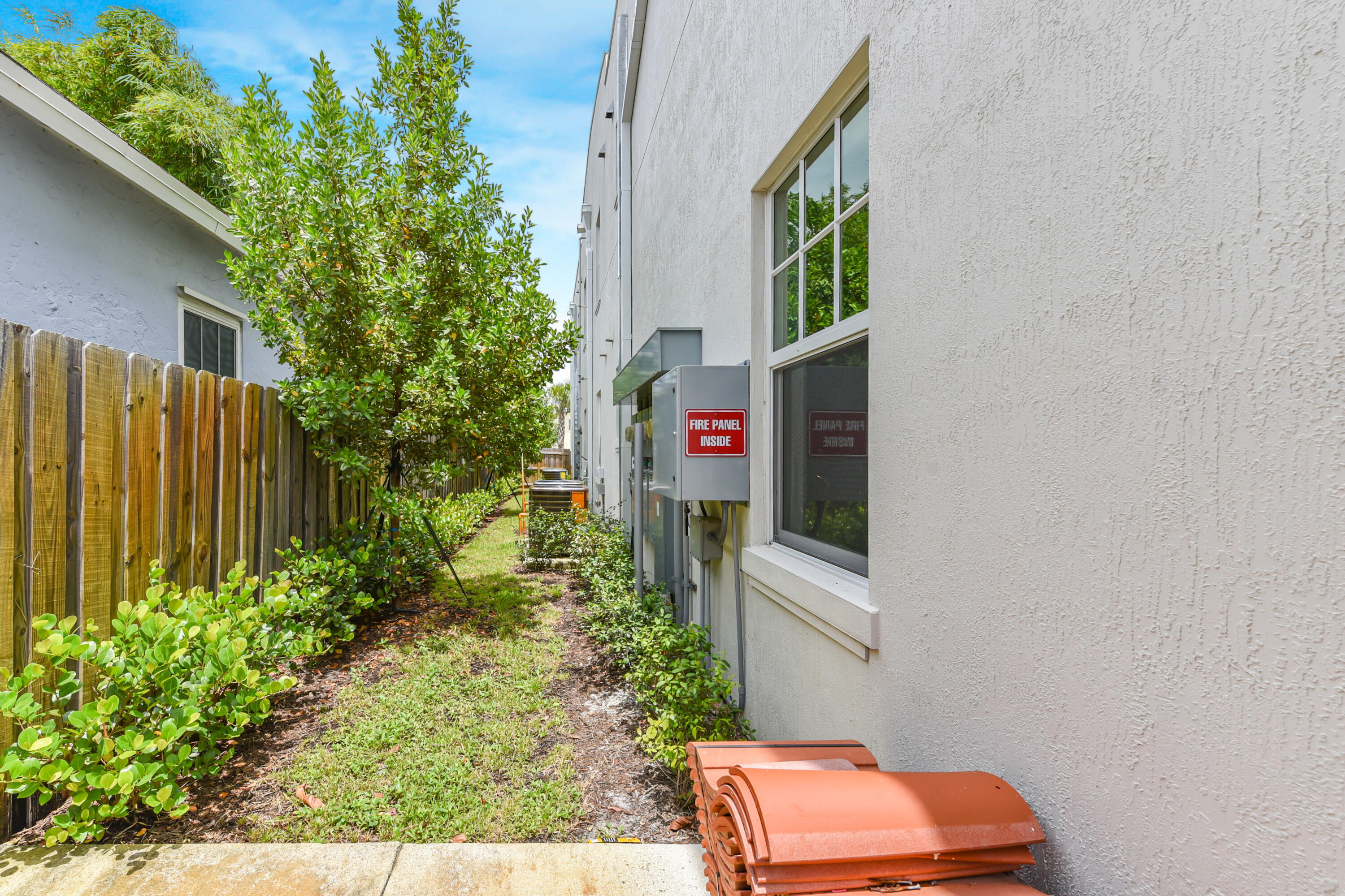 LAKE WORTH TOWN OF - Residential Income