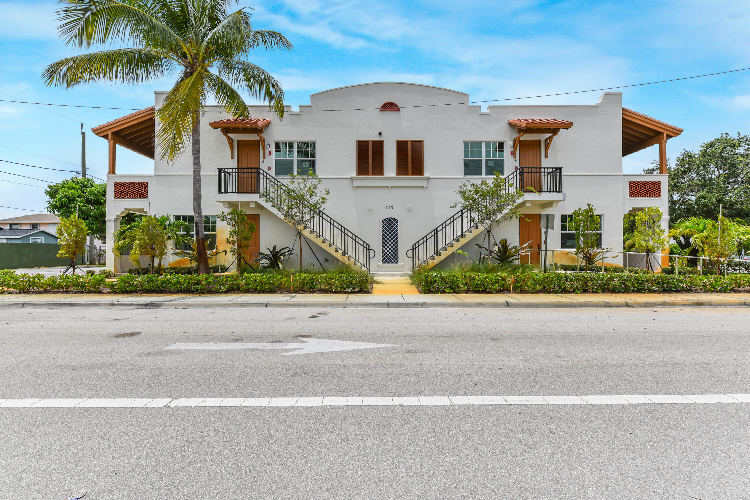 LAKE WORTH TOWN OF - Residential Income