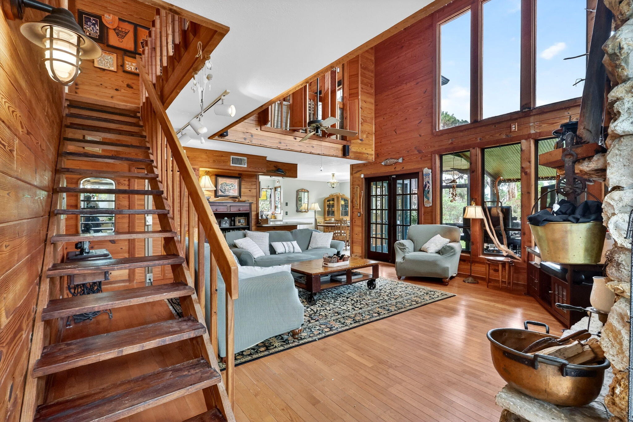 RUSTIC HILLS - Residential