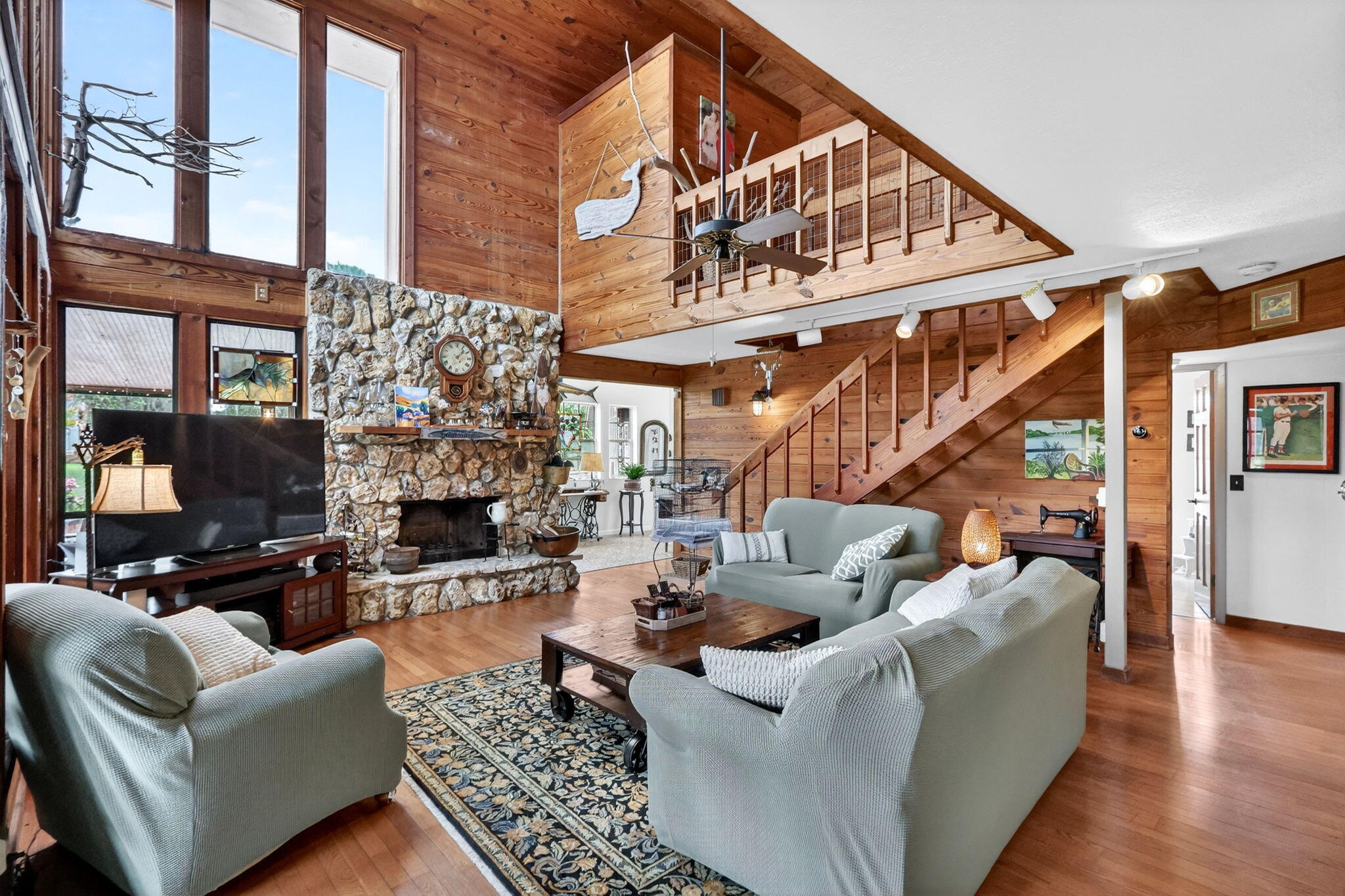 RUSTIC HILLS - Residential