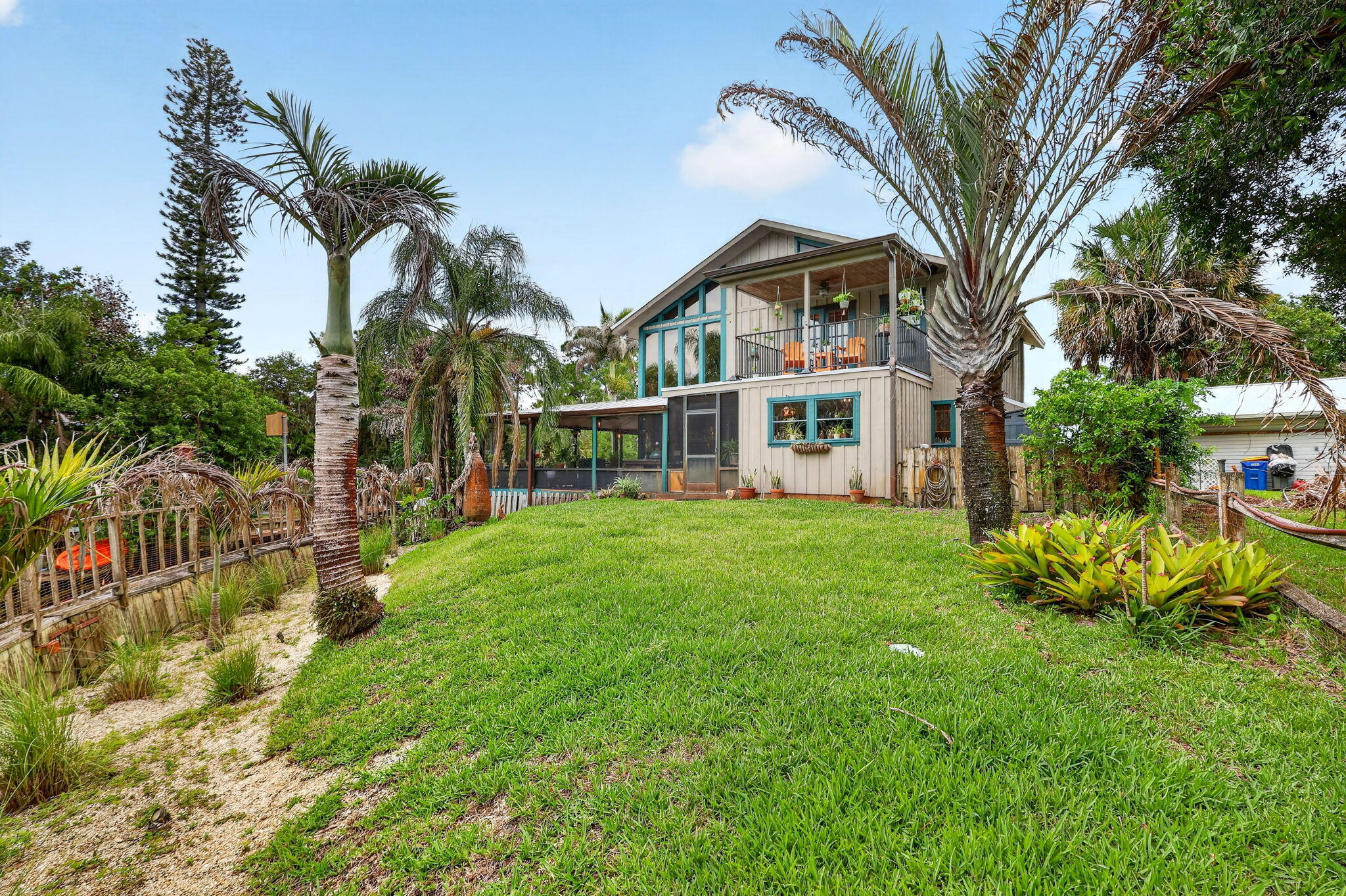 RUSTIC HILLS - Residential
