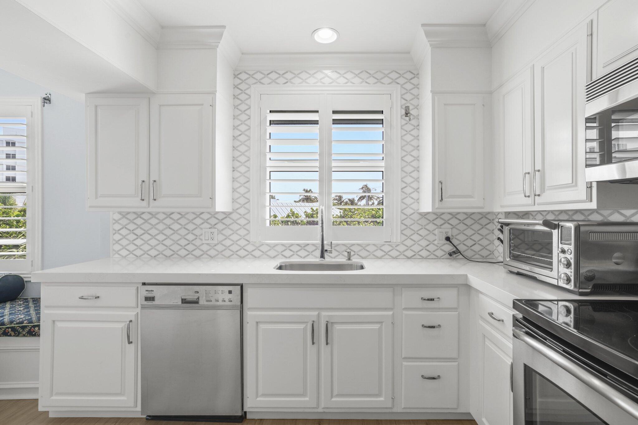 BERMUDA HIGH WEST ONE AND TWO CONDO - Residential