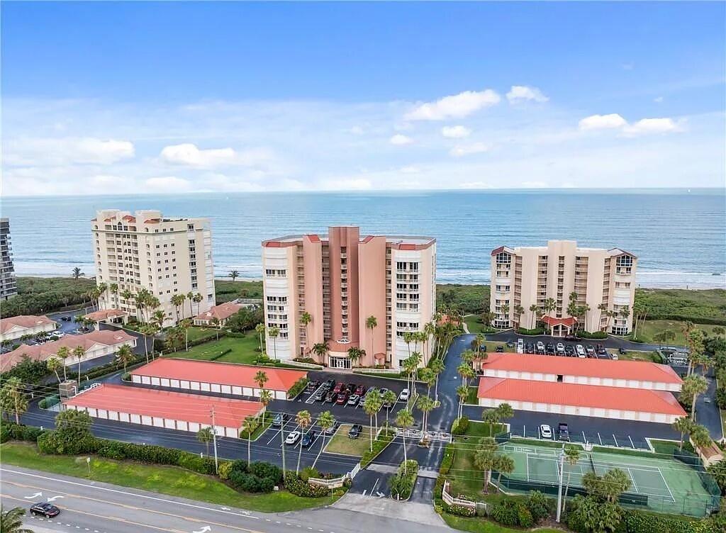 HIBISCUS BY THE SEA CONDOMINIUM - Residential