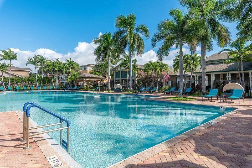 CITYSIDE CONDO - Residential