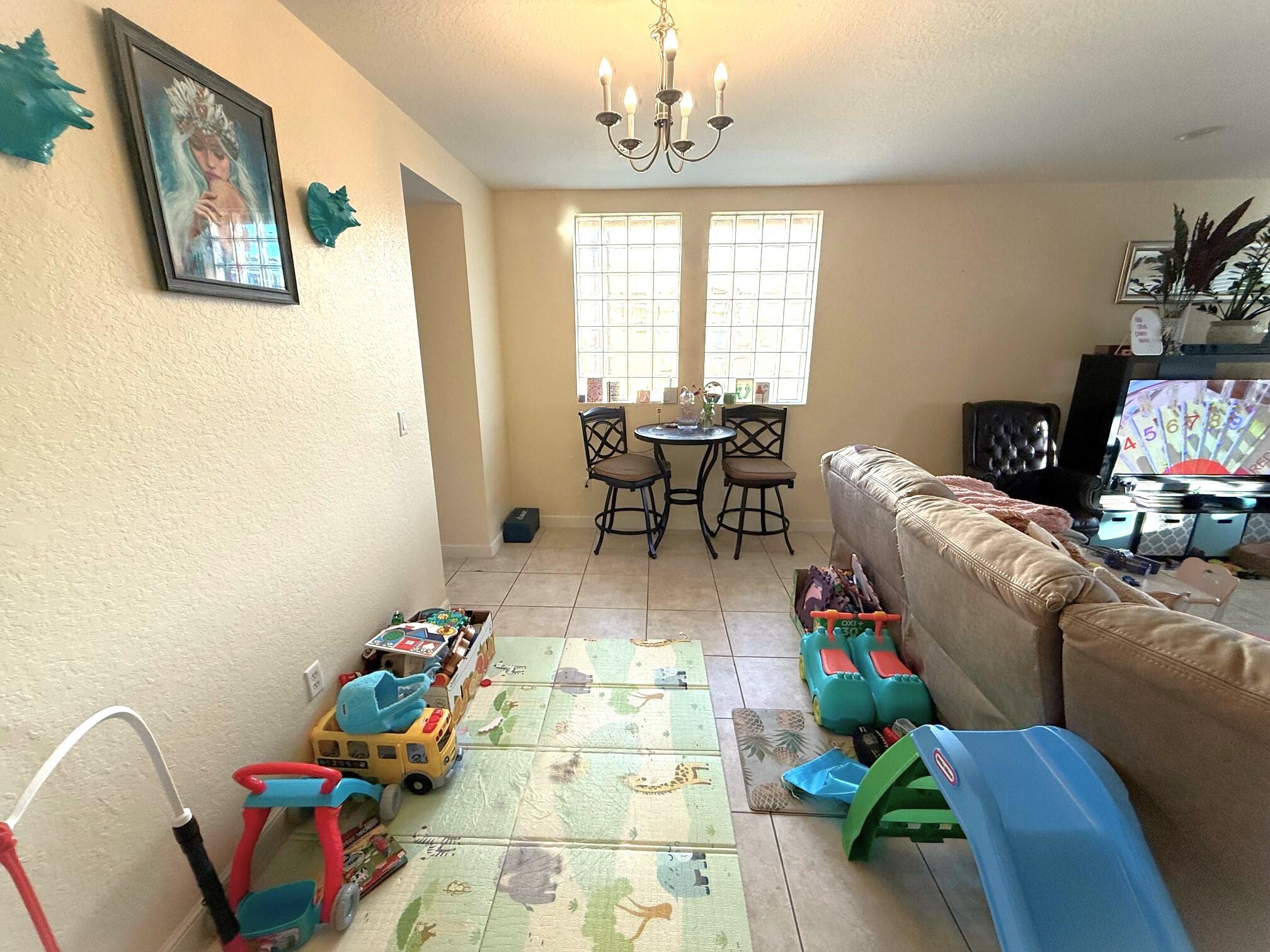 CITYSIDE CONDO - Residential