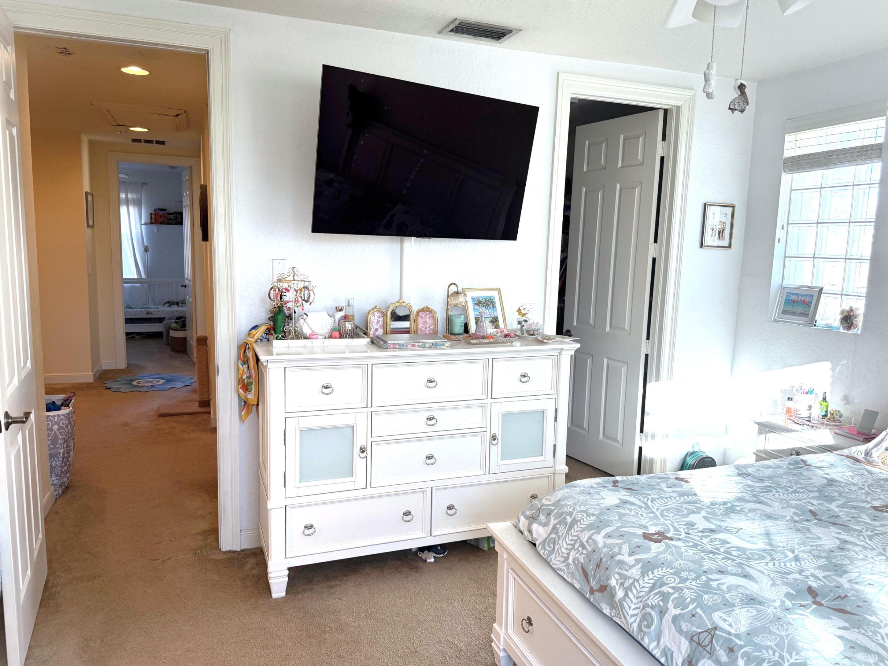 CITYSIDE CONDO - Residential