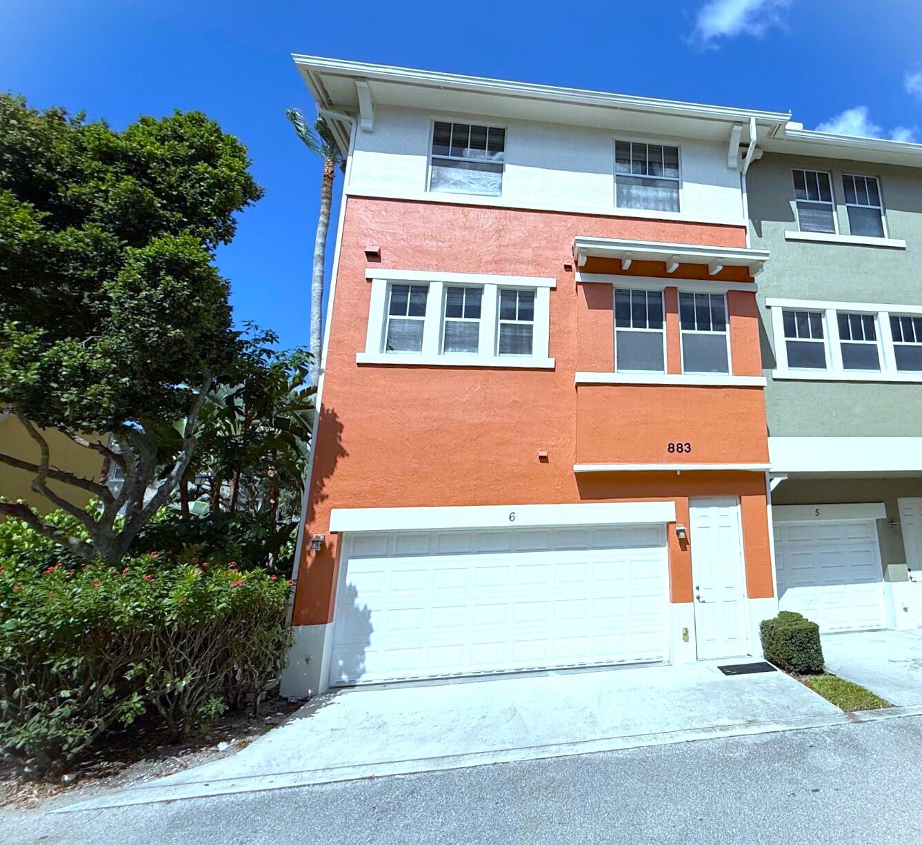 CITYSIDE CONDO - Residential