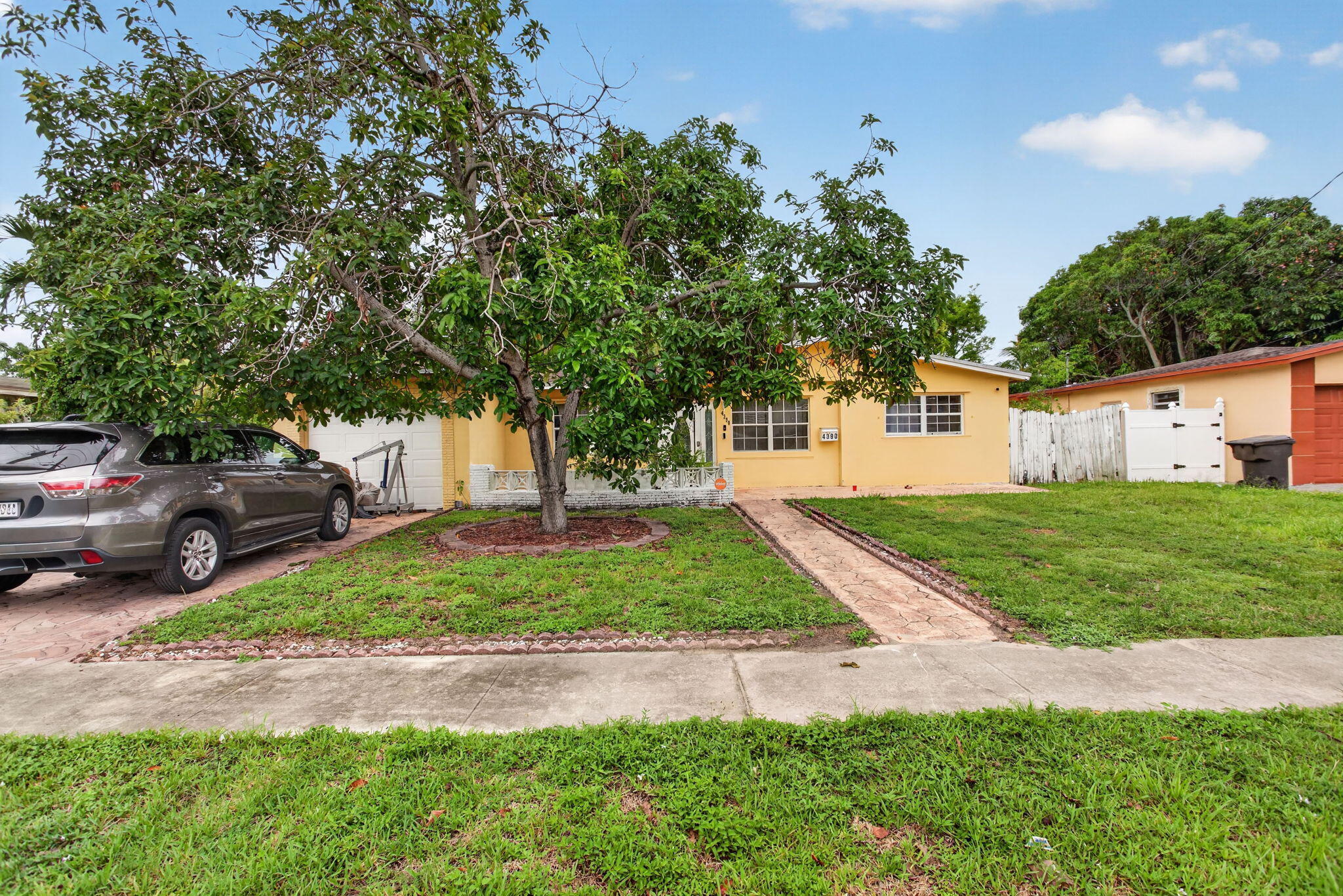 ORIOLE ESTATES SEC 4 - Residential