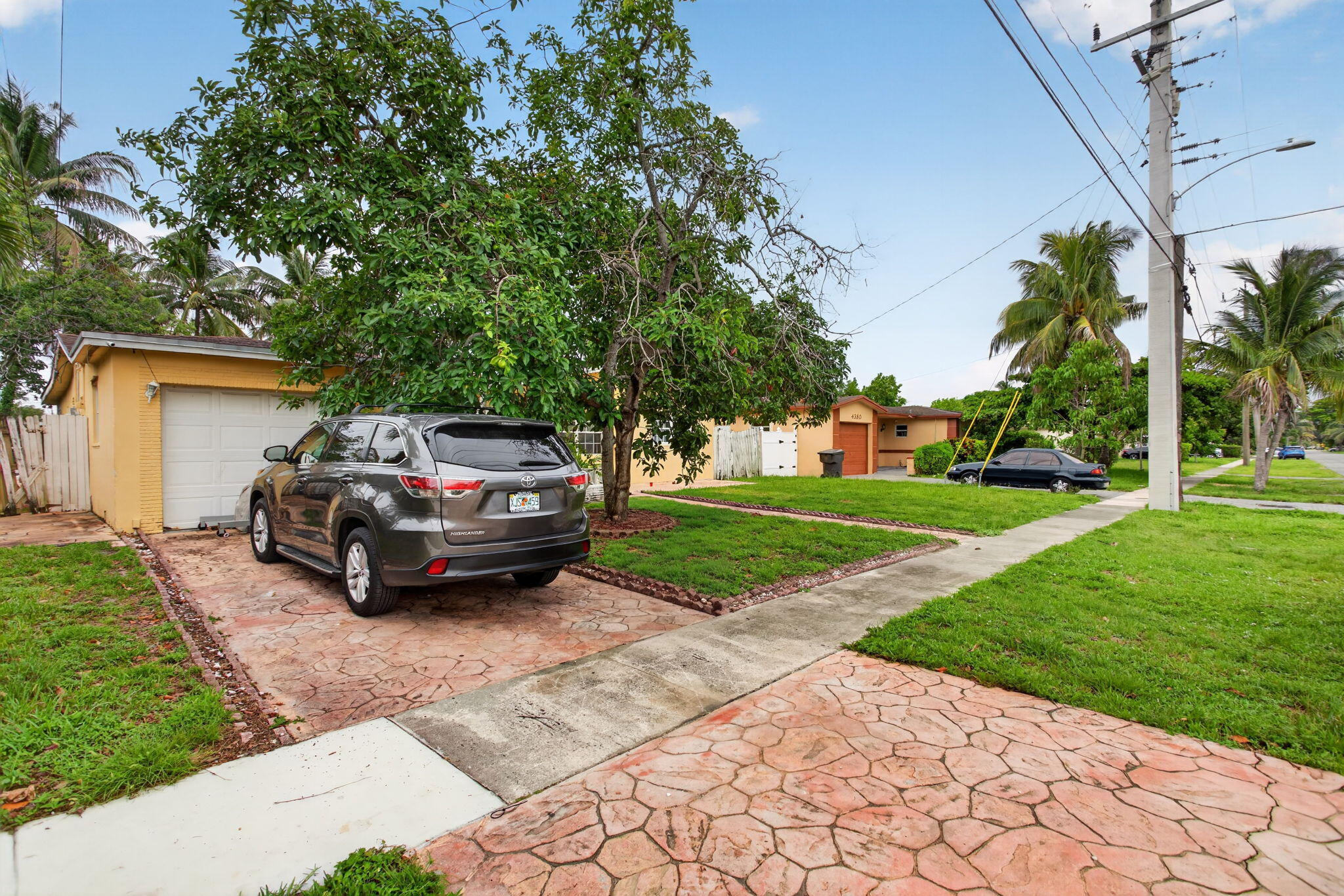 ORIOLE ESTATES SEC 4 - Residential
