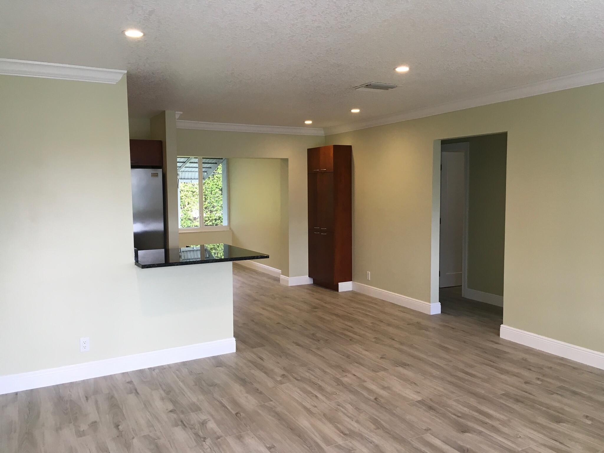 PALM BEACH LEISUREVILLE REPLAT - Residential Lease
