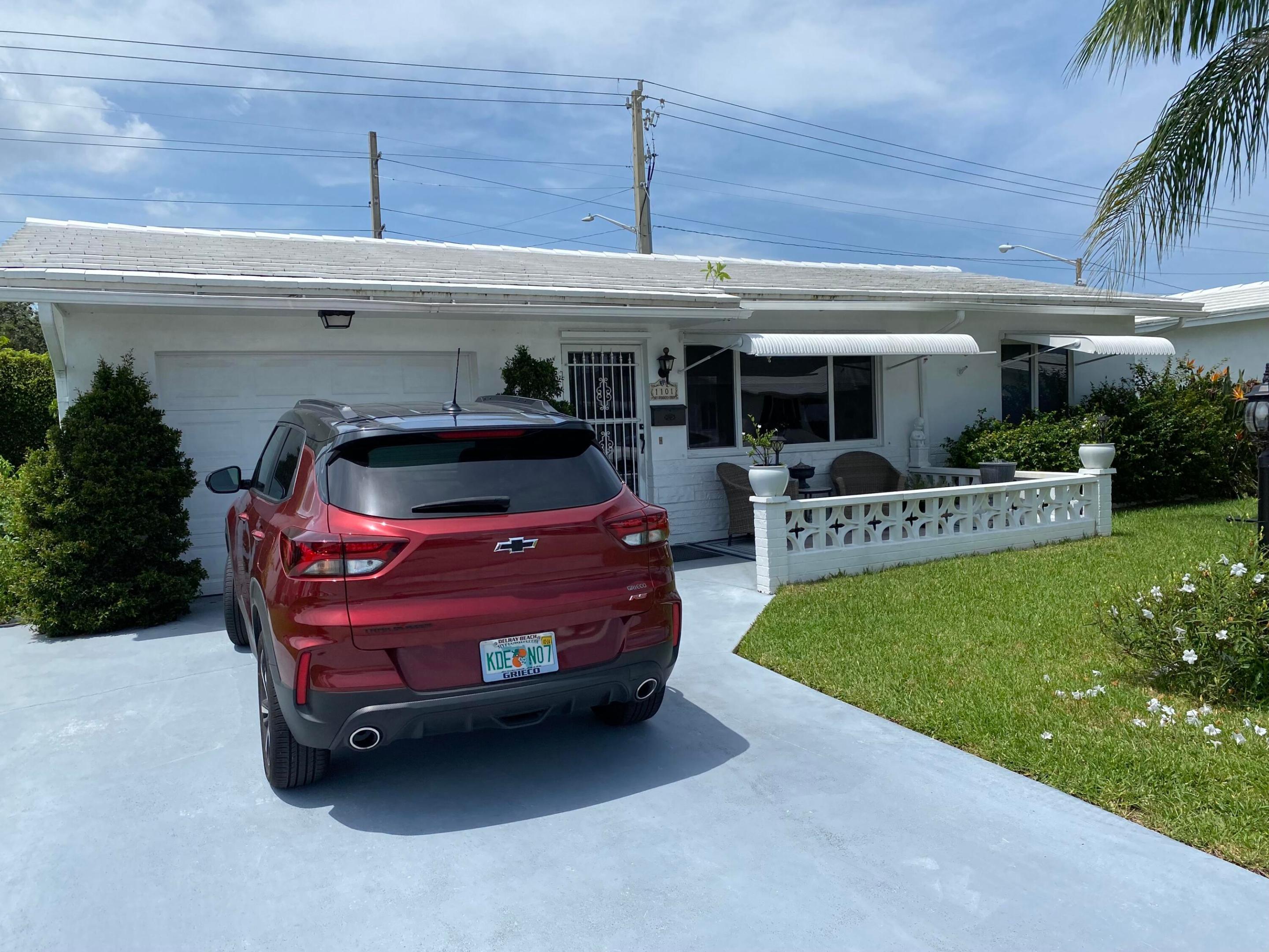 PALM BEACH LEISUREVILLE REPLAT - Residential Lease