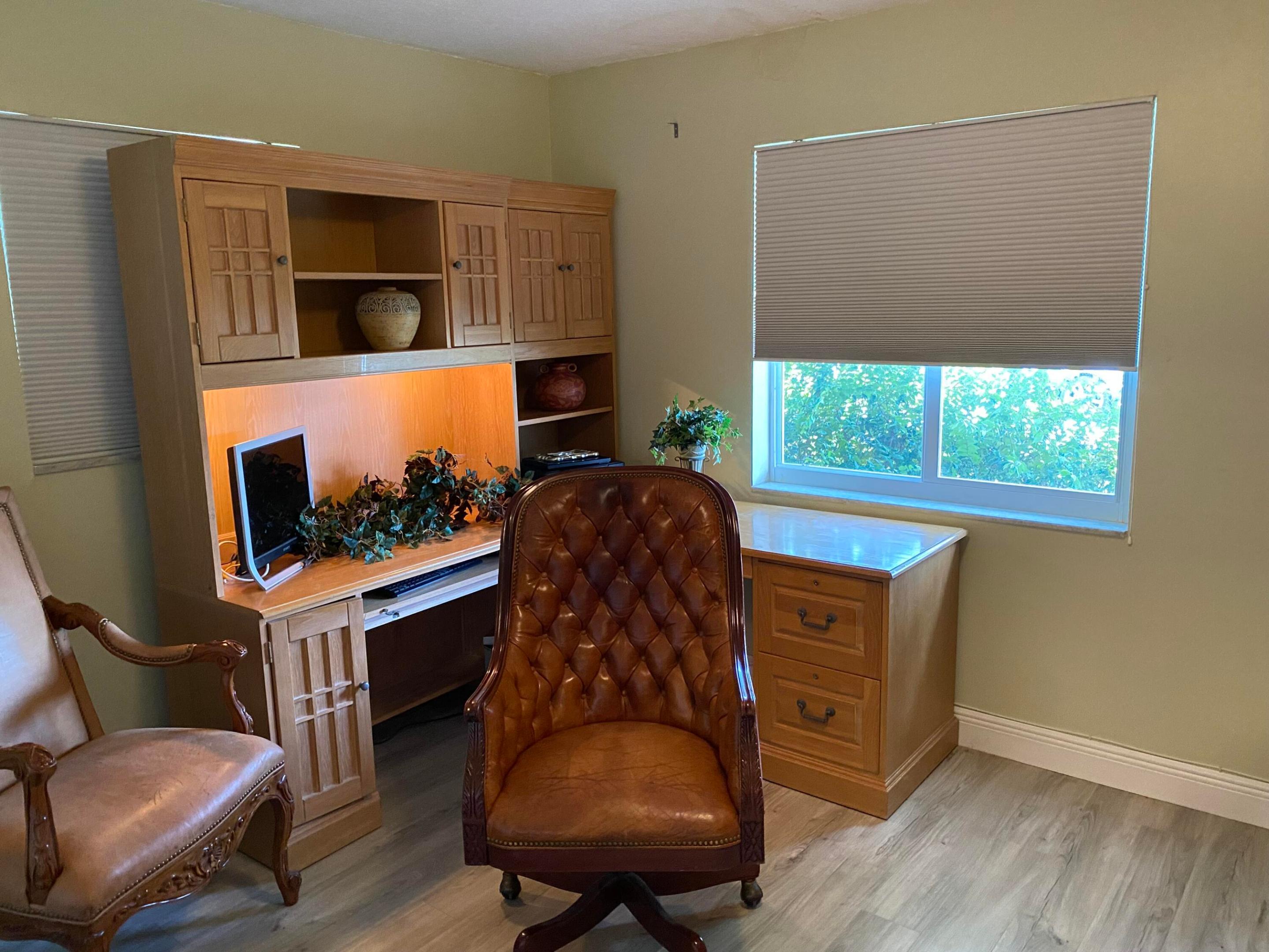 PALM BEACH LEISUREVILLE REPLAT - Residential Lease
