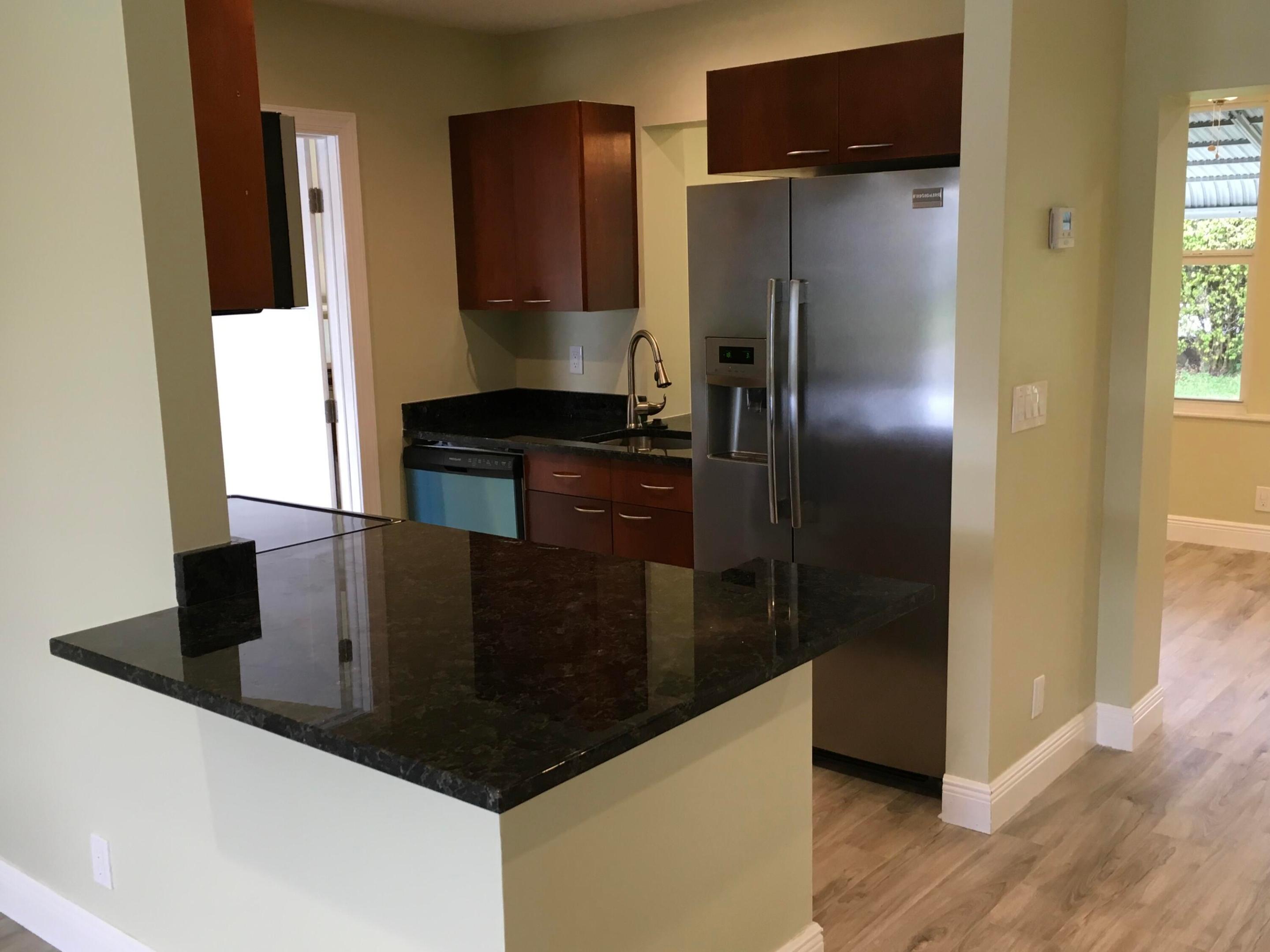 PALM BEACH LEISUREVILLE REPLAT - Residential Lease