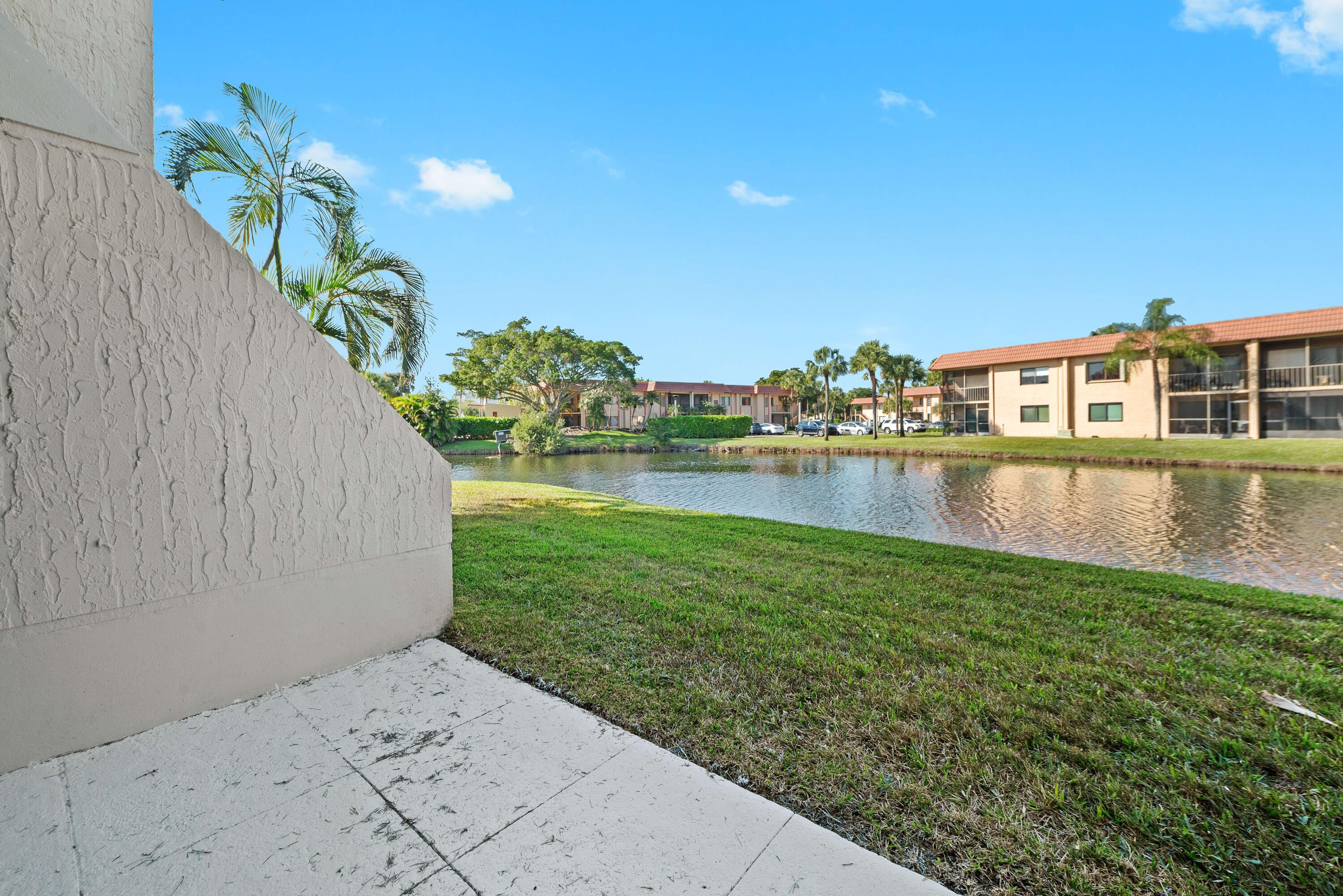 Racquet Club @ Bonaventur - Residential