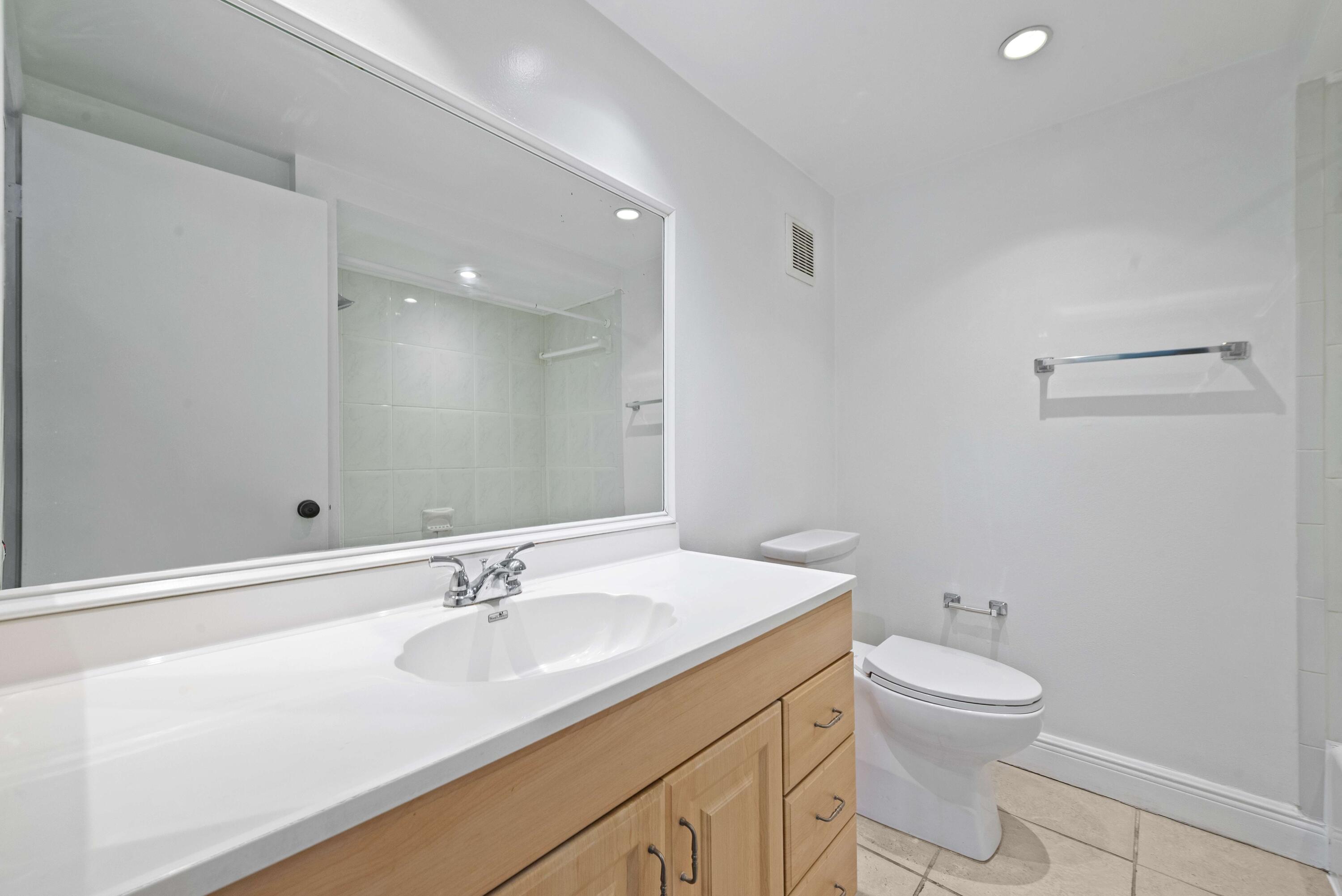 Racquet Club @ Bonaventur - Residential
