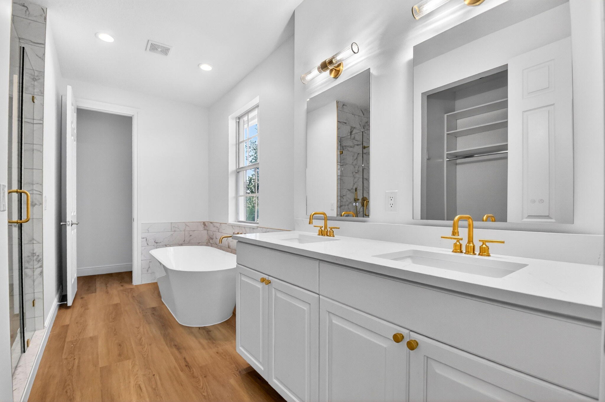 COURTYARDS OF LAKE WORTH - Residential Lease