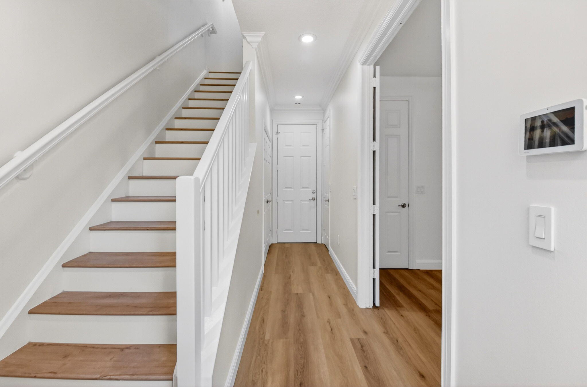 COURTYARDS OF LAKE WORTH - Residential Lease