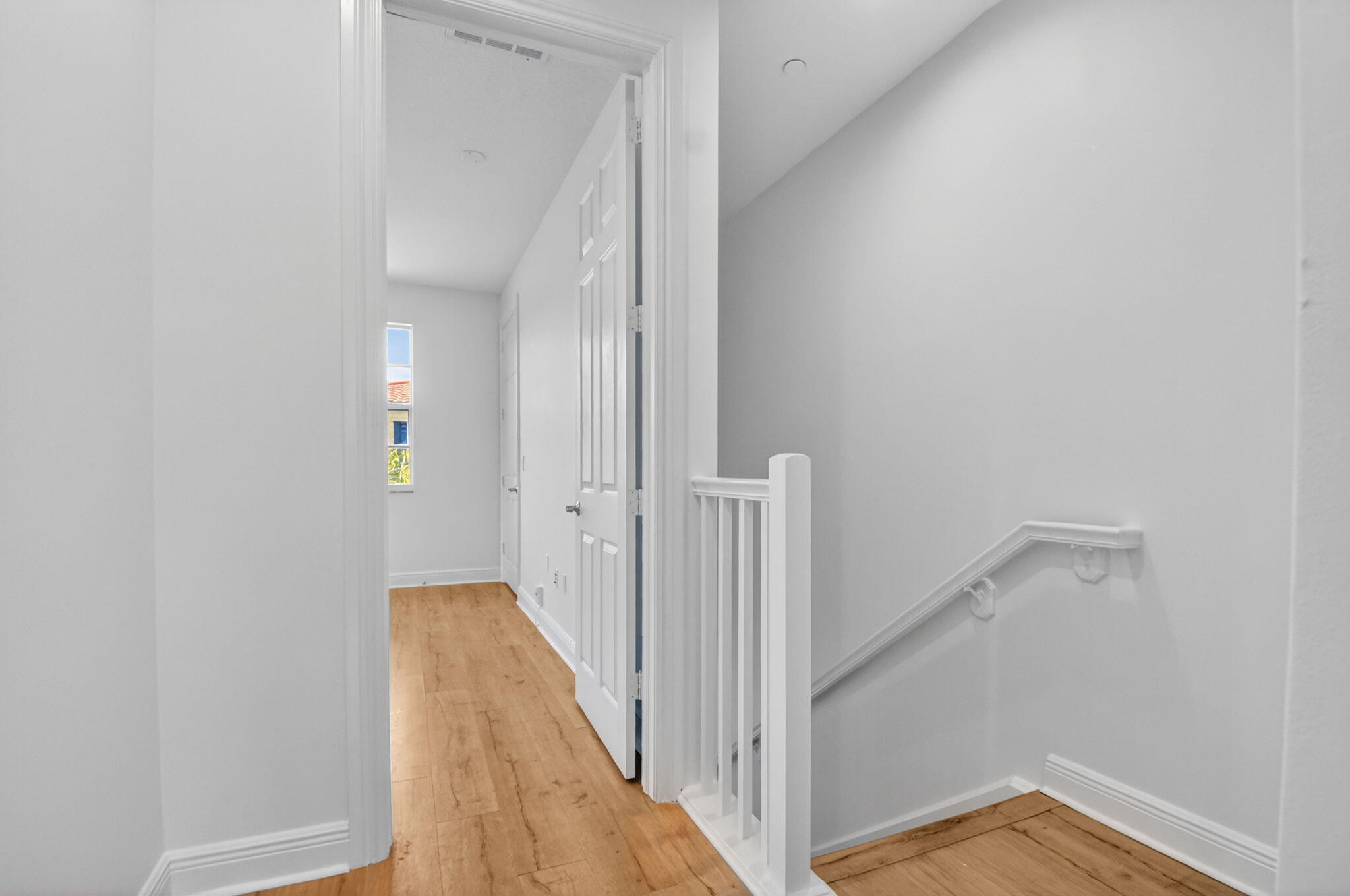 COURTYARDS OF LAKE WORTH - Residential Lease
