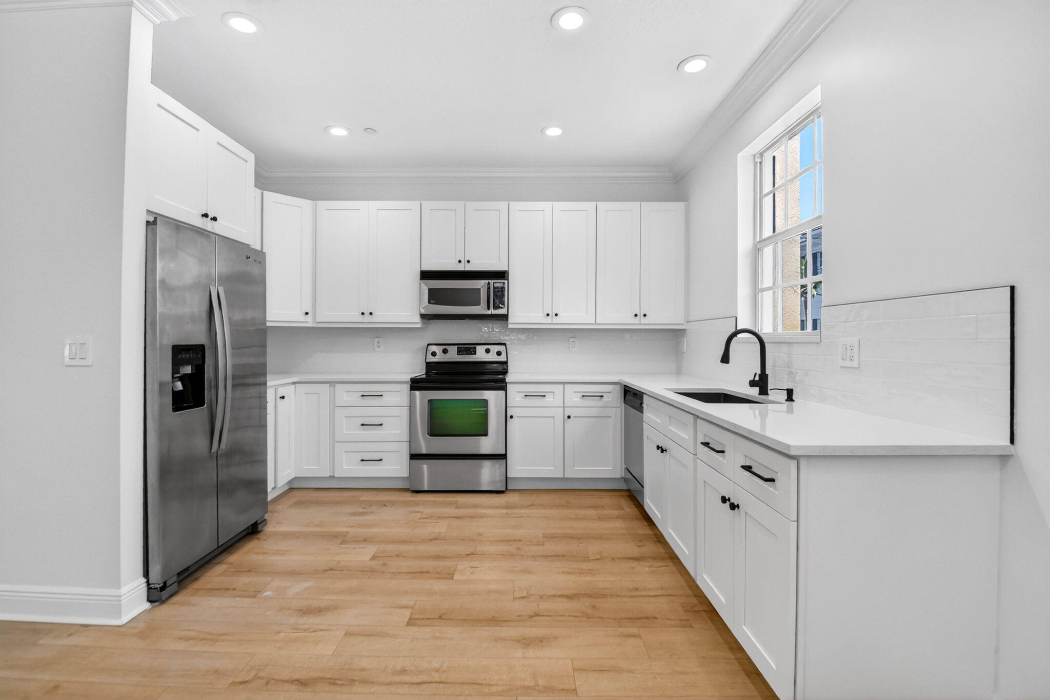 COURTYARDS OF LAKE WORTH - Residential Lease