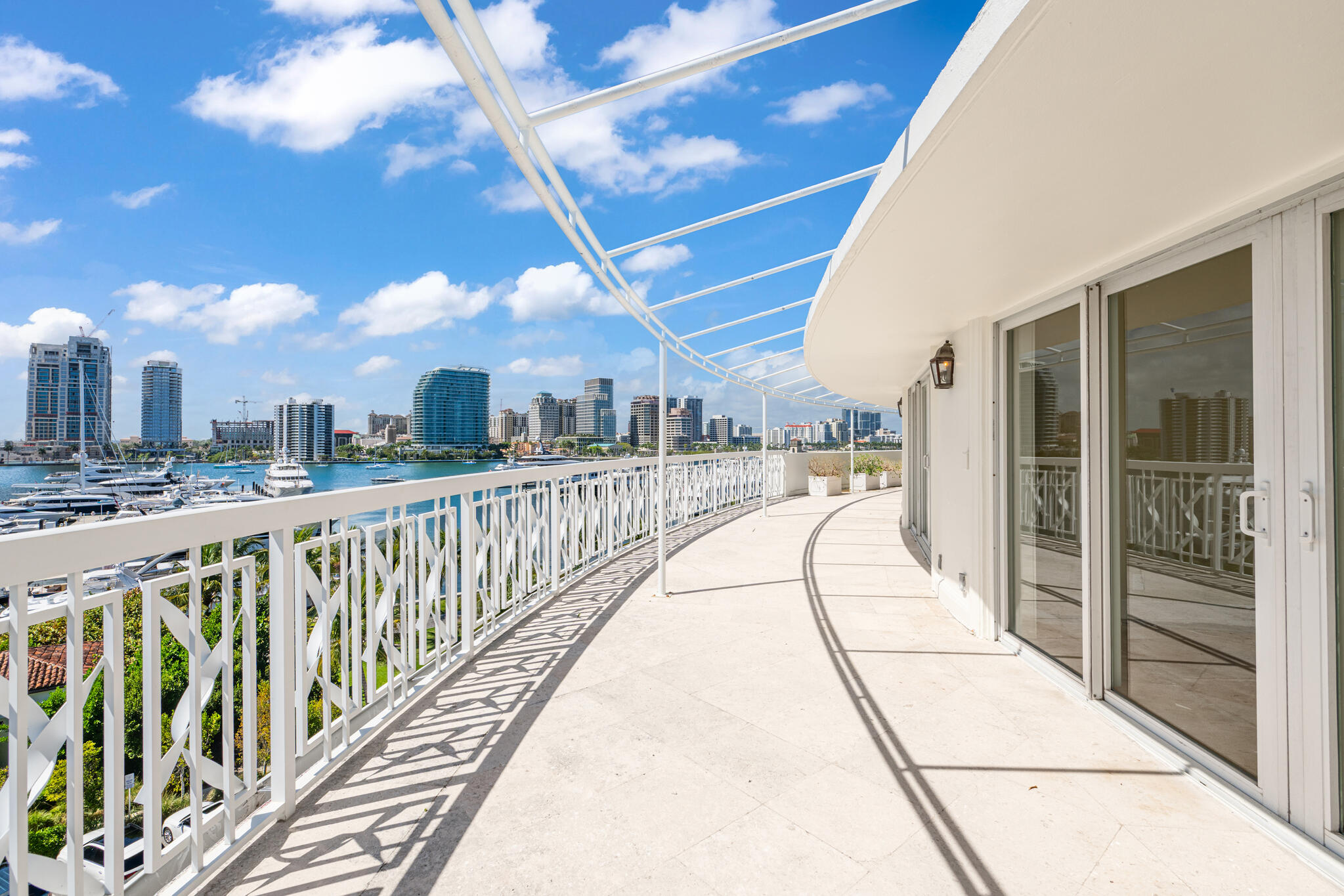 THREE EIGHTY NINE CORP LESSEE - Residential