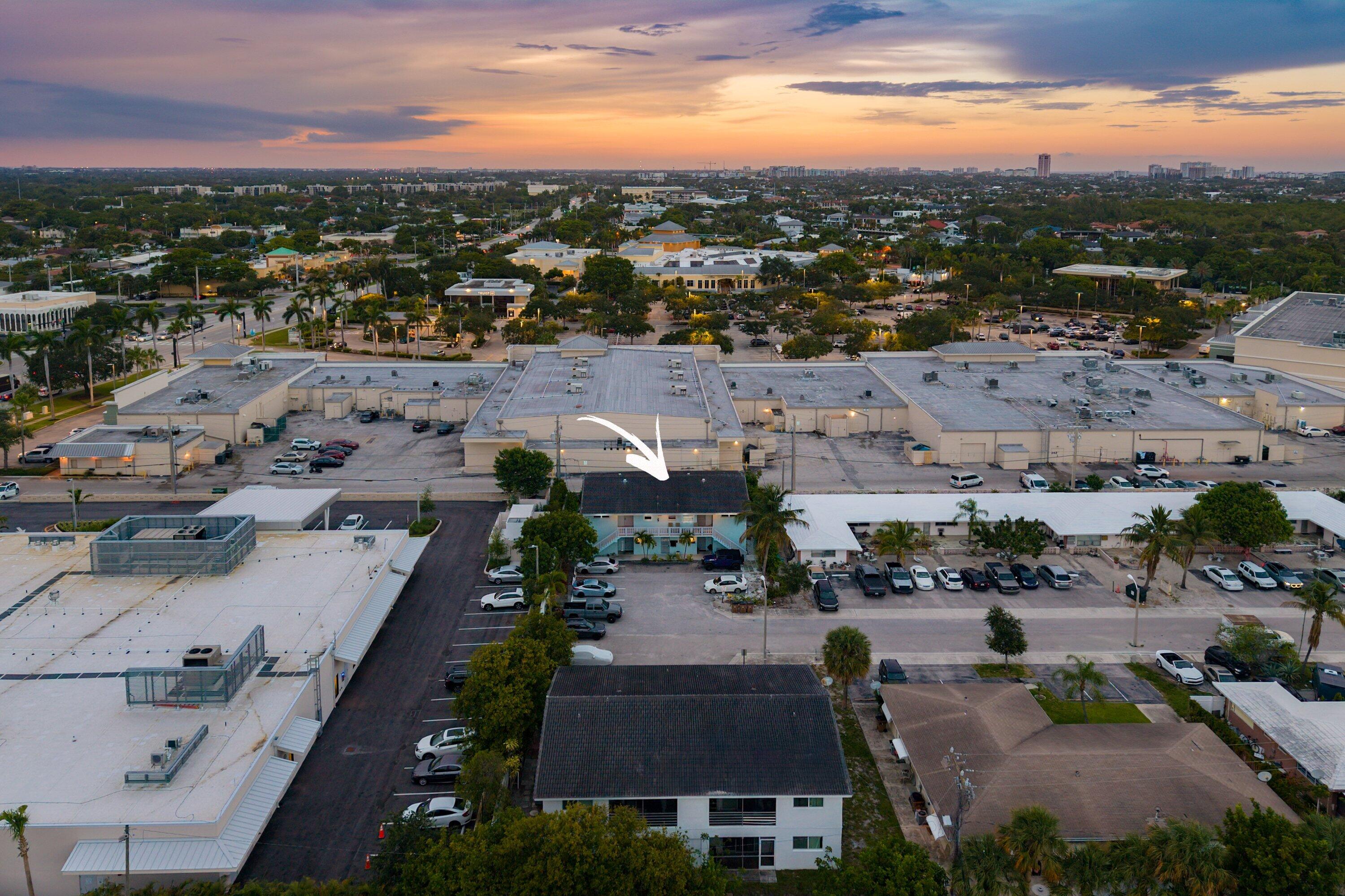 DEERFIELD COLONY COURT / DOWNTOWN DEERFIELD / COVE - Residential Income
