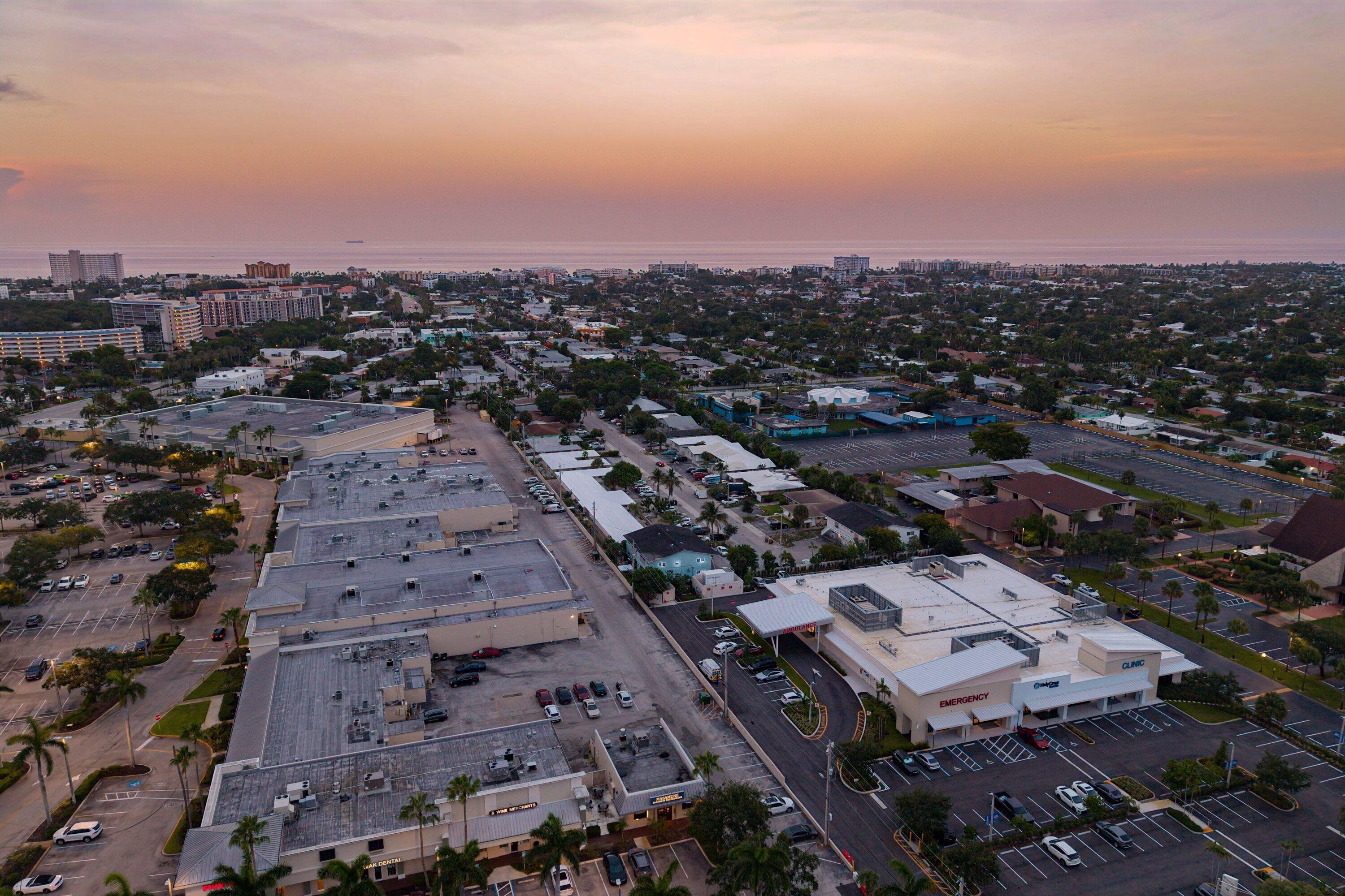 DEERFIELD COLONY COURT / DOWNTOWN DEERFIELD / COVE - Residential Income
