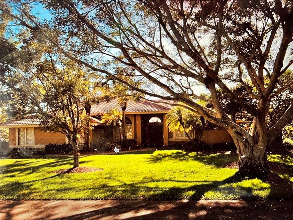 Parkland Lakes PUD 102-44 - Residential