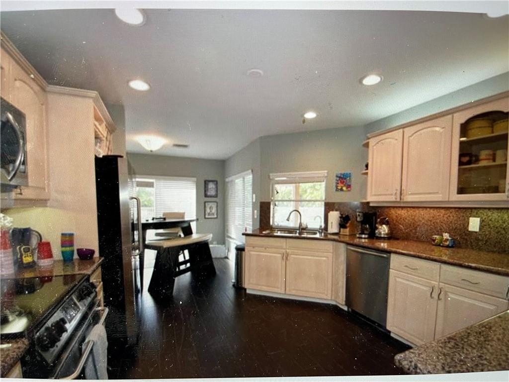 Parkland Lakes PUD 102-44 - Residential