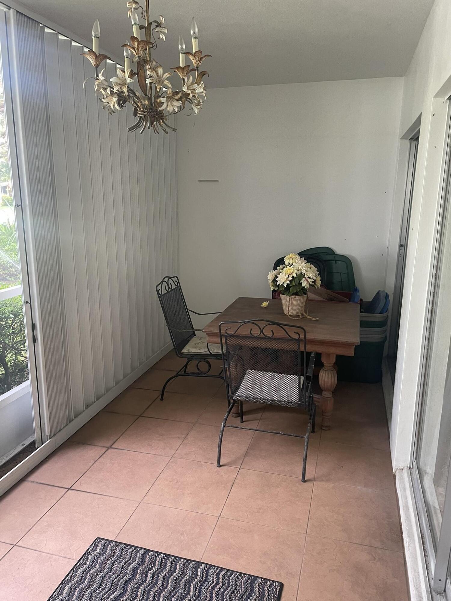 TEQUESTA GARDEN CONDO 6 - Residential