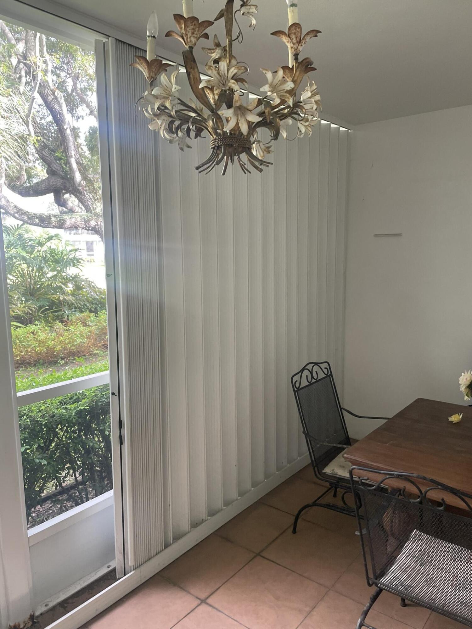 TEQUESTA GARDEN CONDO 6 - Residential