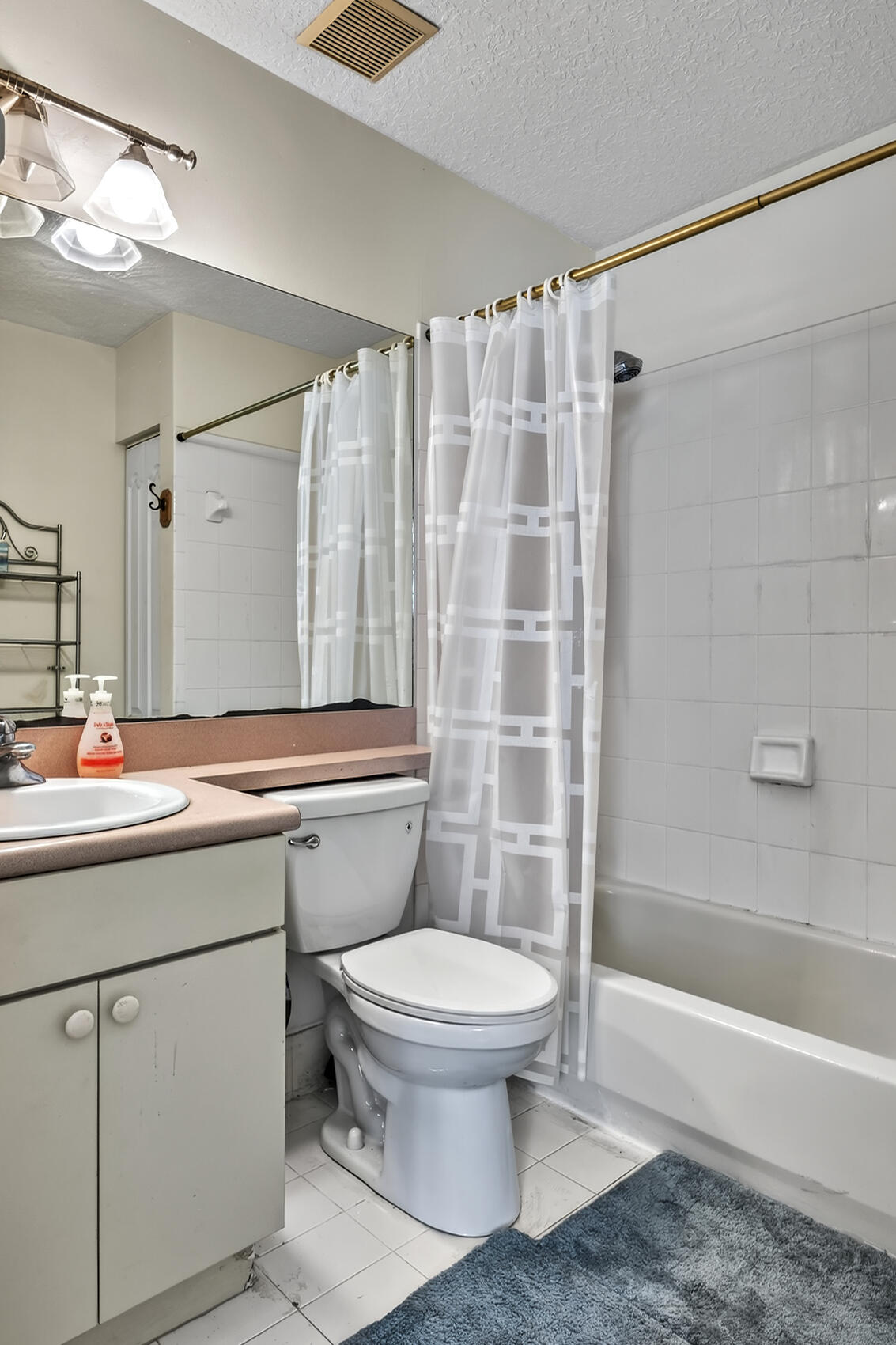 FOREST LAKES ESTATES SEC 5 - Residential