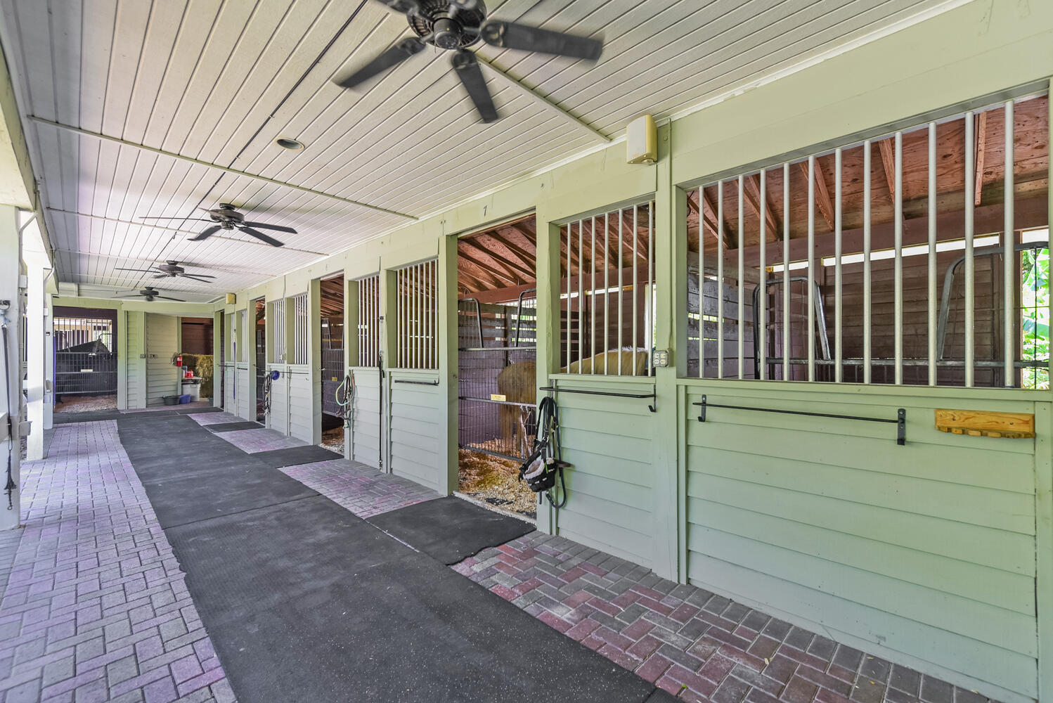 Saddle Trail Park of Wellington - Residential Lease