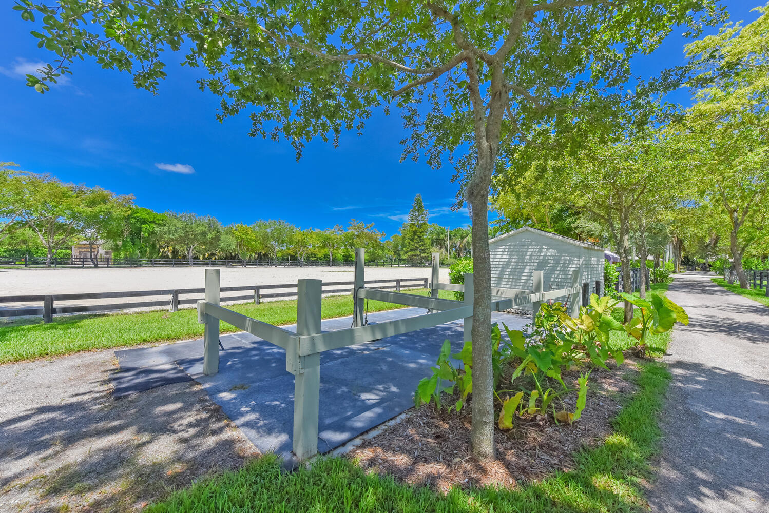 Saddle Trail Park of Wellington - Residential Lease