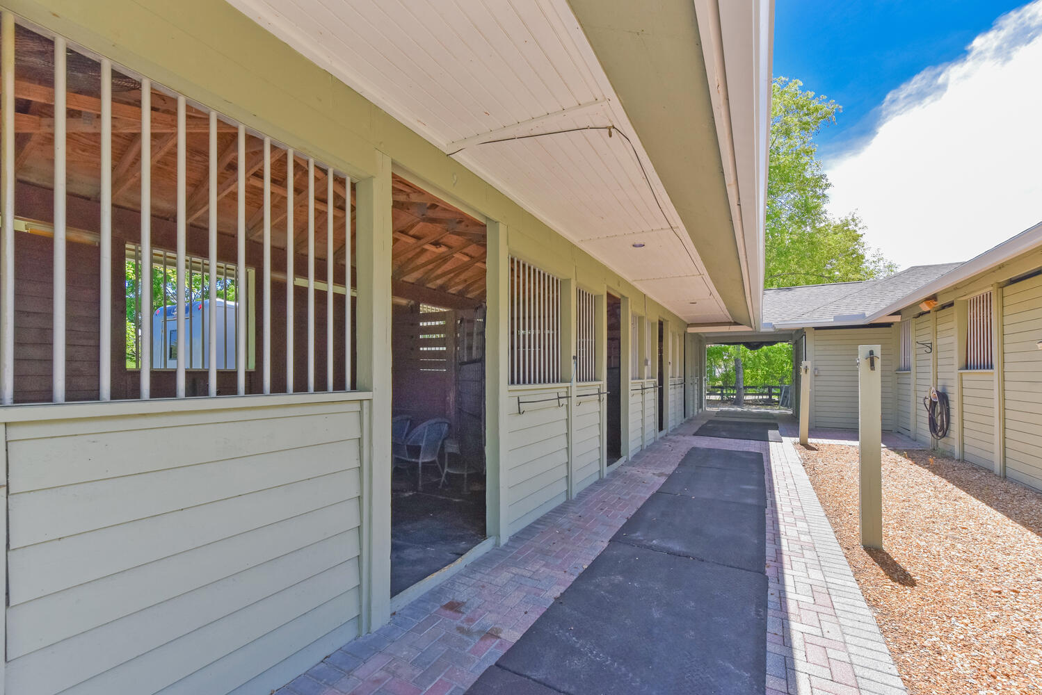 Saddle Trail Park of Wellington - Residential Lease