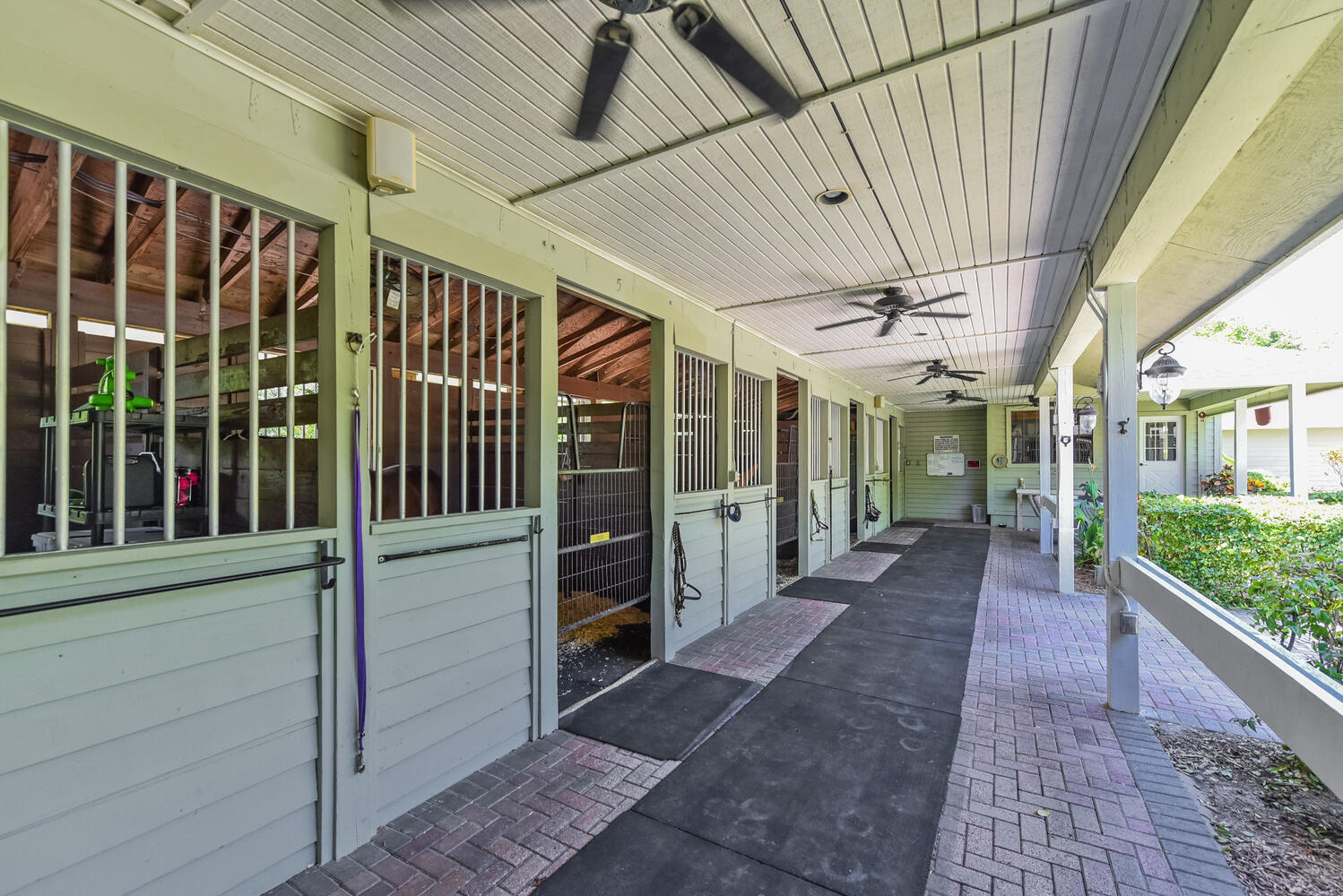 Saddle Trail Park of Wellington - Residential Lease
