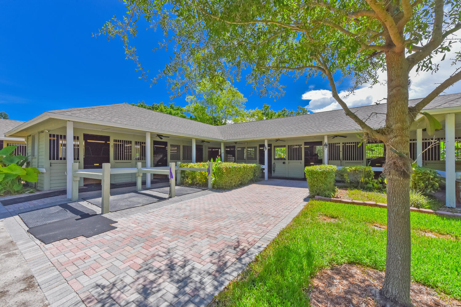 Saddle Trail Park of Wellington - Residential Lease