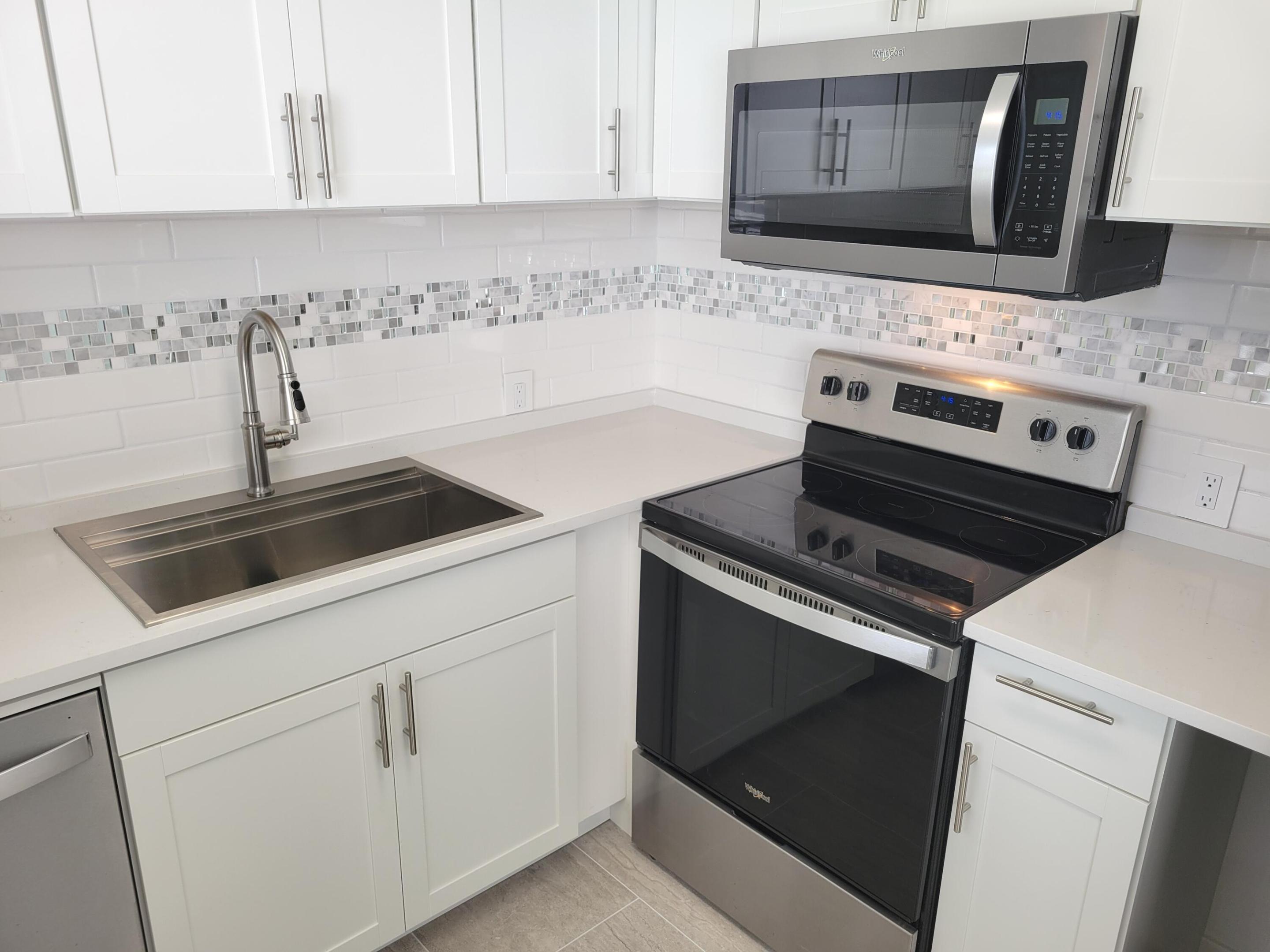 FANSHAW AT CENTURY VILLAGE CONDO - Residential Lease