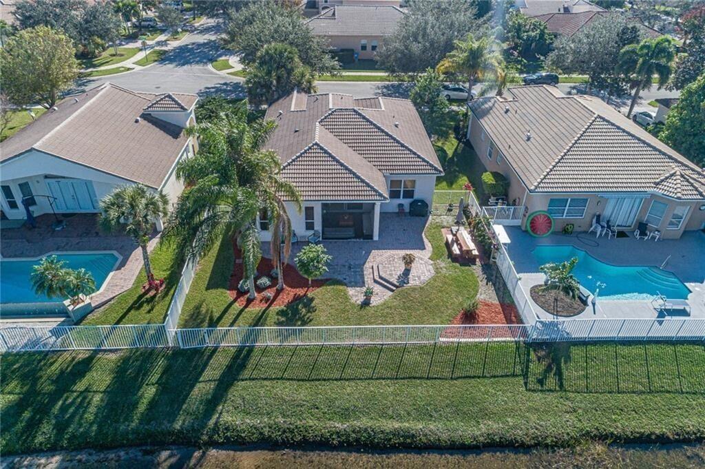 PORTOFINO SHORES - Residential Lease