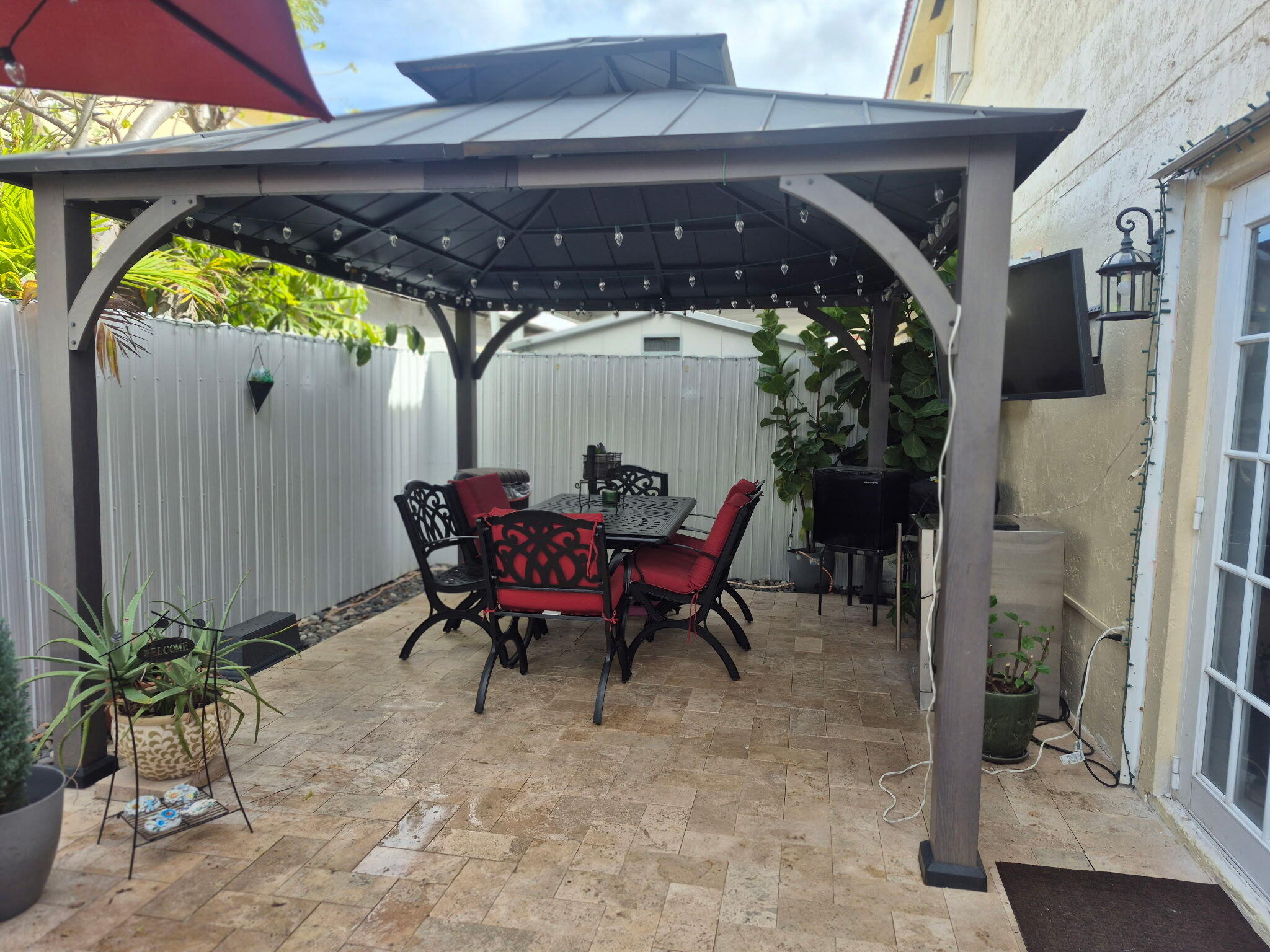 WEST PALM GARDENS VILLAS II CONDO - Residential