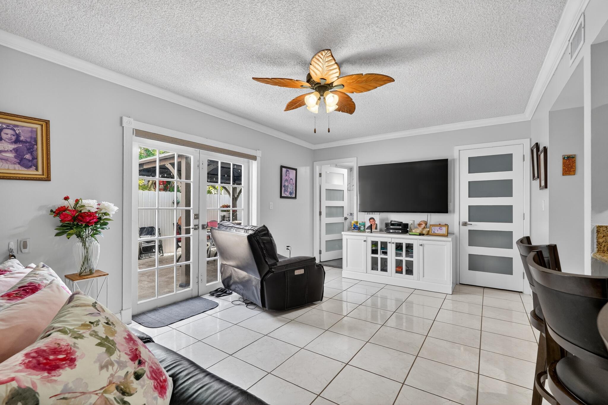 WEST PALM GARDENS VILLAS II CONDO - Residential
