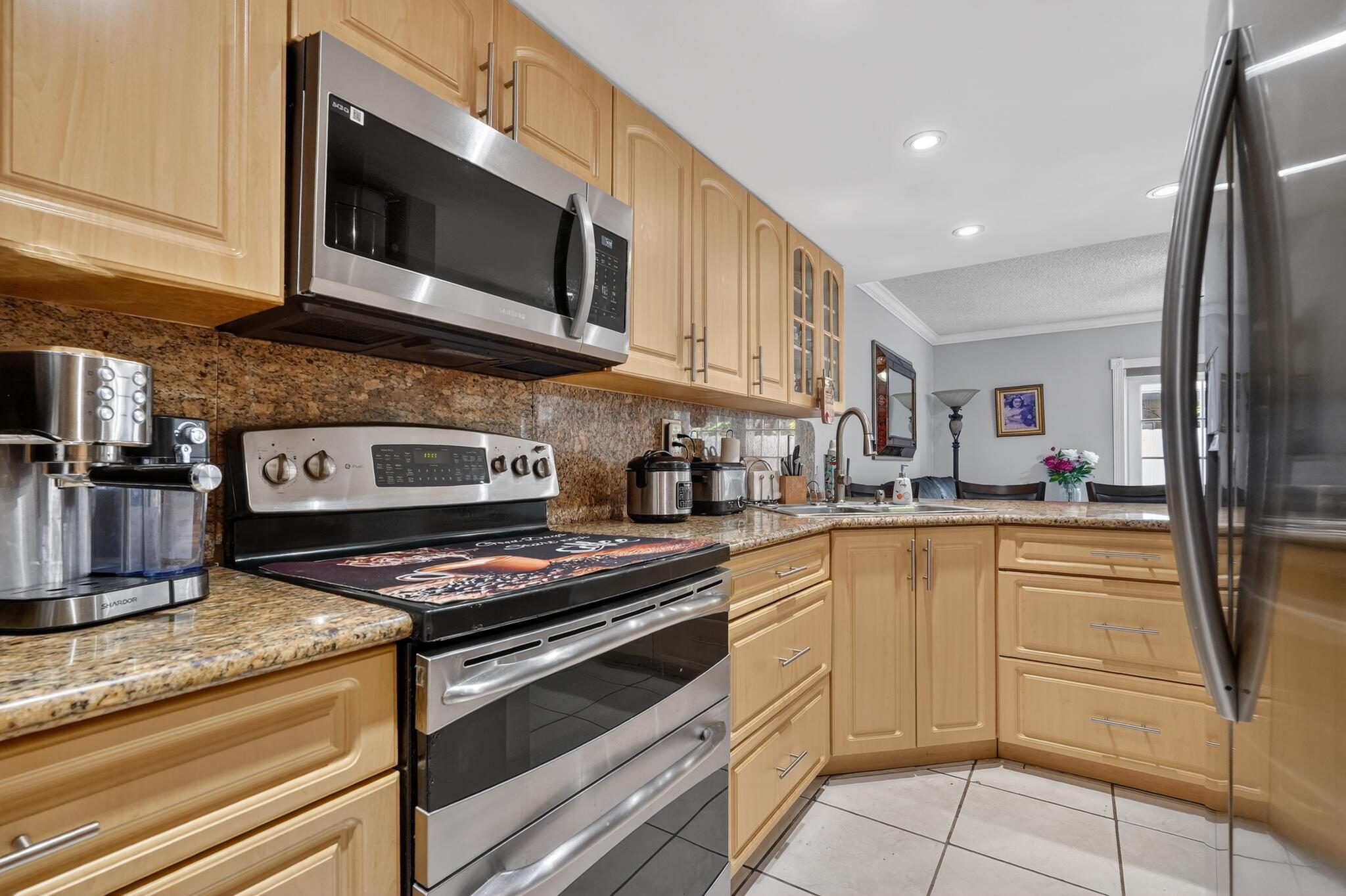 WEST PALM GARDENS VILLAS II CONDO - Residential