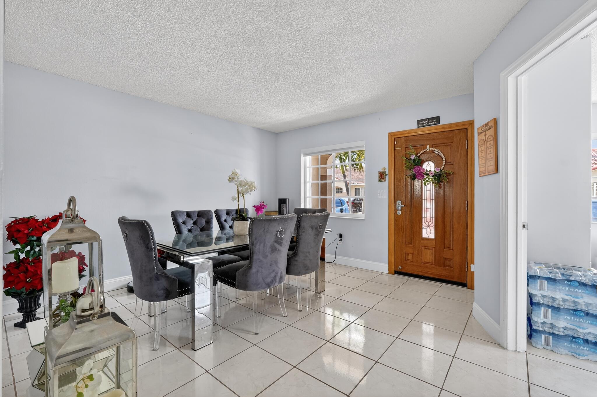 WEST PALM GARDENS VILLAS II CONDO - Residential