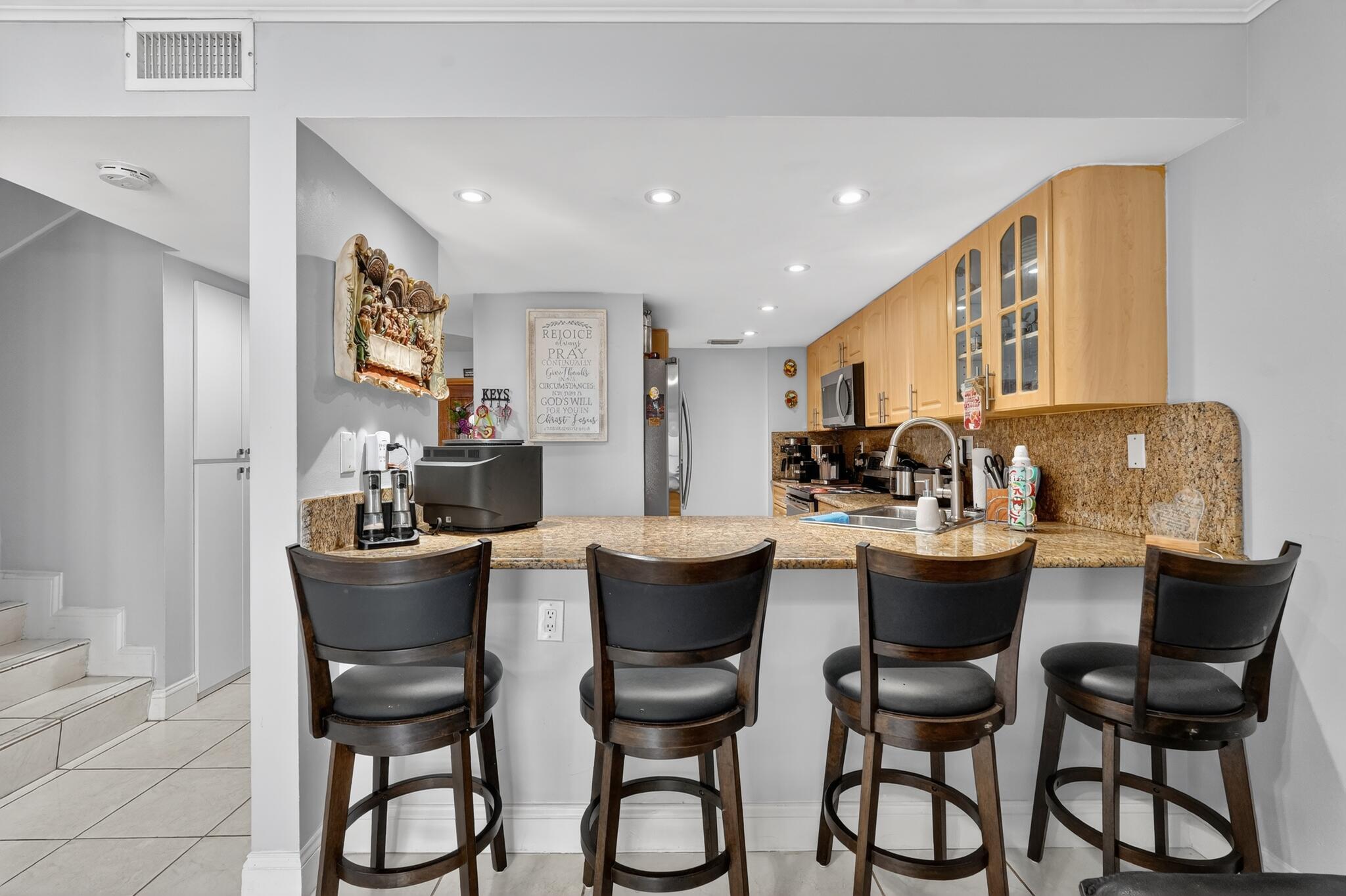 WEST PALM GARDENS VILLAS II CONDO - Residential