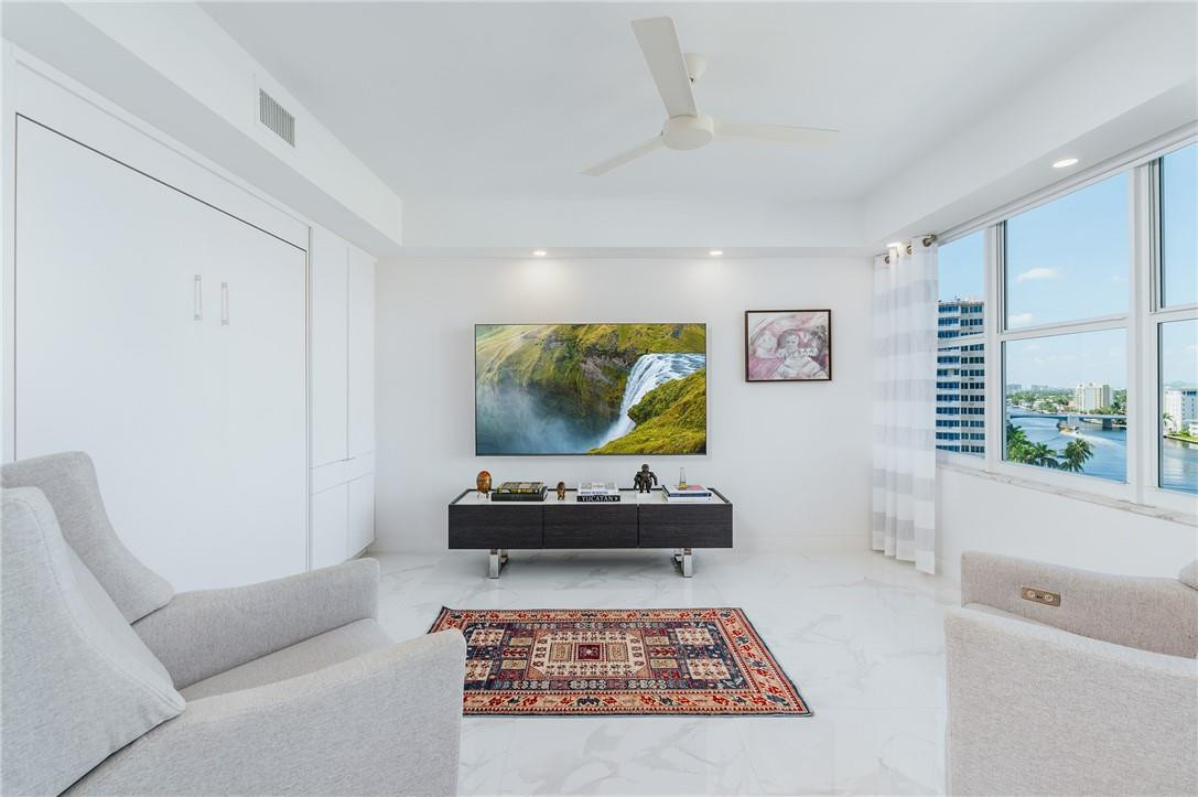 CORAL RIDGE TOWERS NORTH - Residential