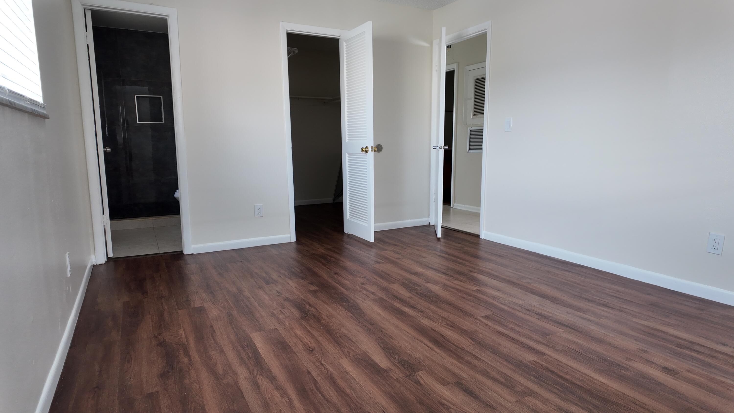 MAPLE LEAF VILLAS CONDO - Residential