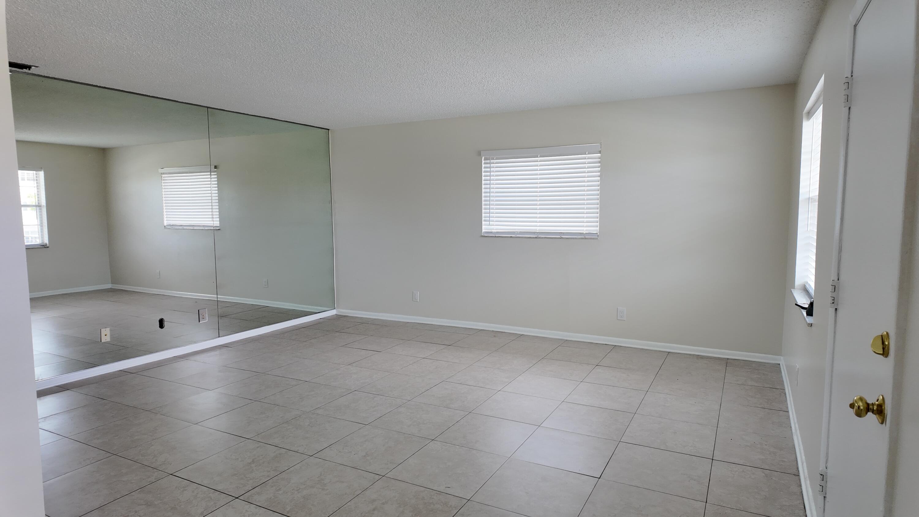 MAPLE LEAF VILLAS CONDO - Residential