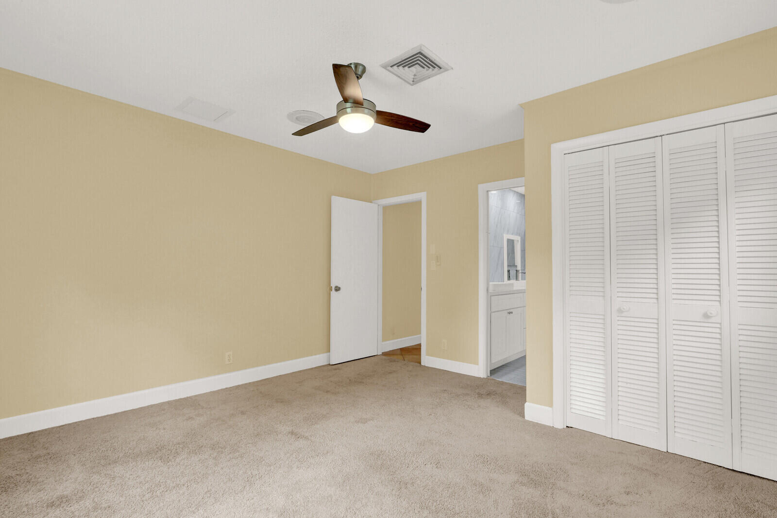 SQUARE LAKE - Residential