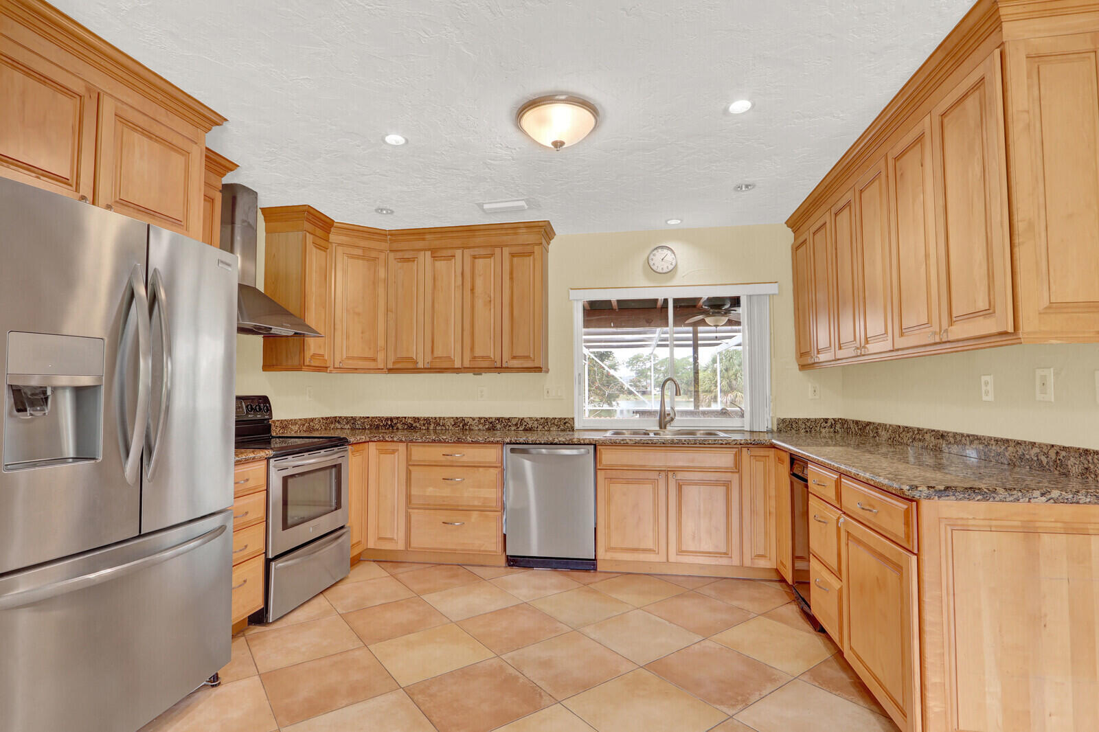 SQUARE LAKE - Residential