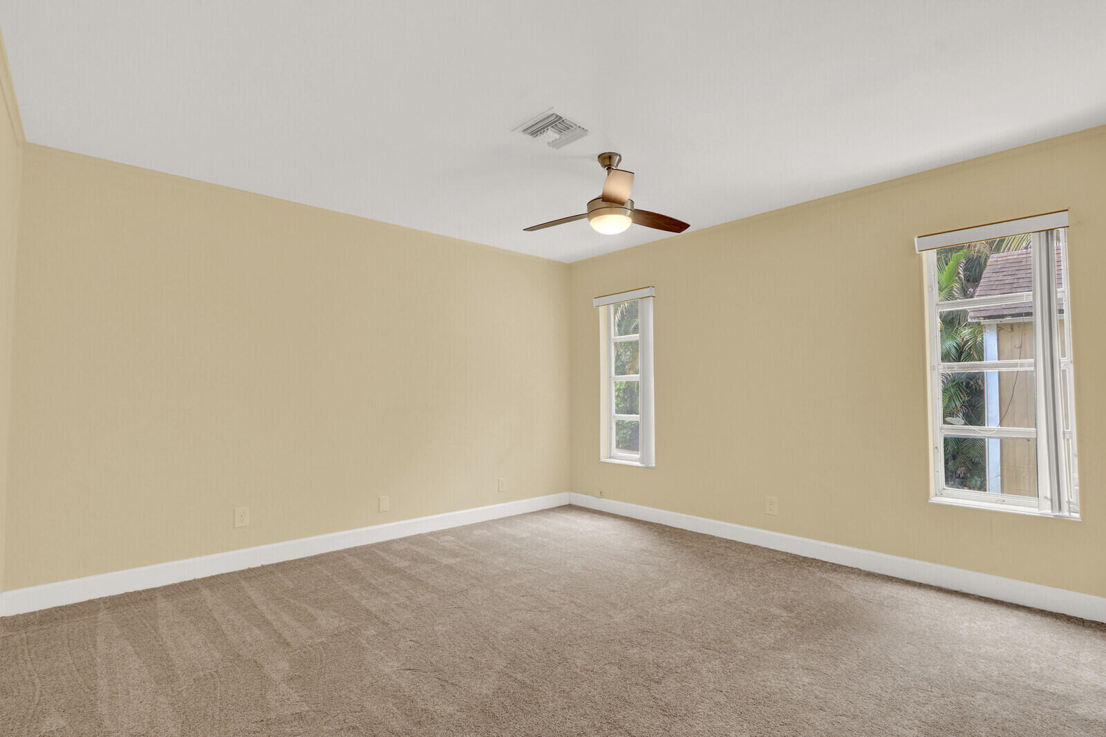 SQUARE LAKE - Residential