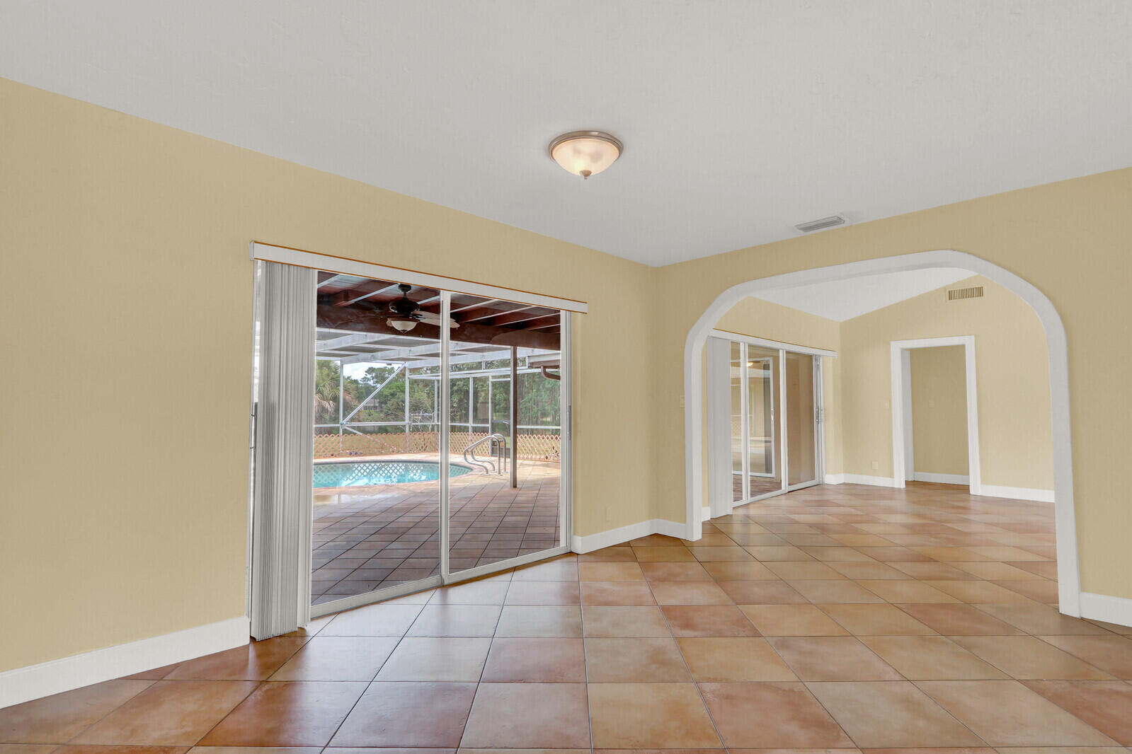 SQUARE LAKE - Residential